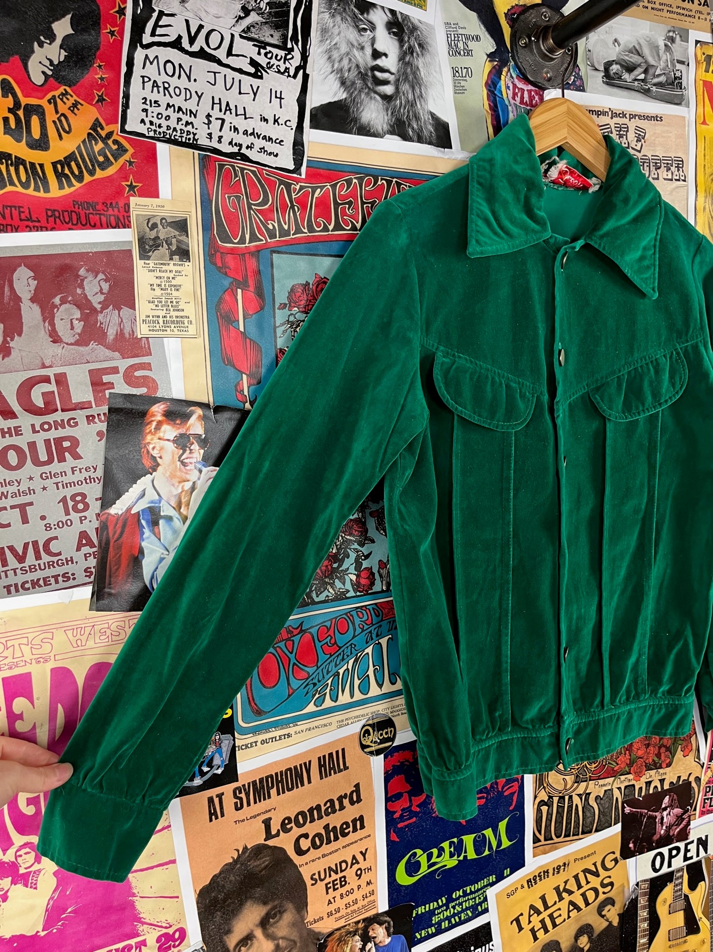 Vintage Men's Groovy 60s-70s Emerald Green Velvet Jack Winter Disco Shacket Shirt Jacket