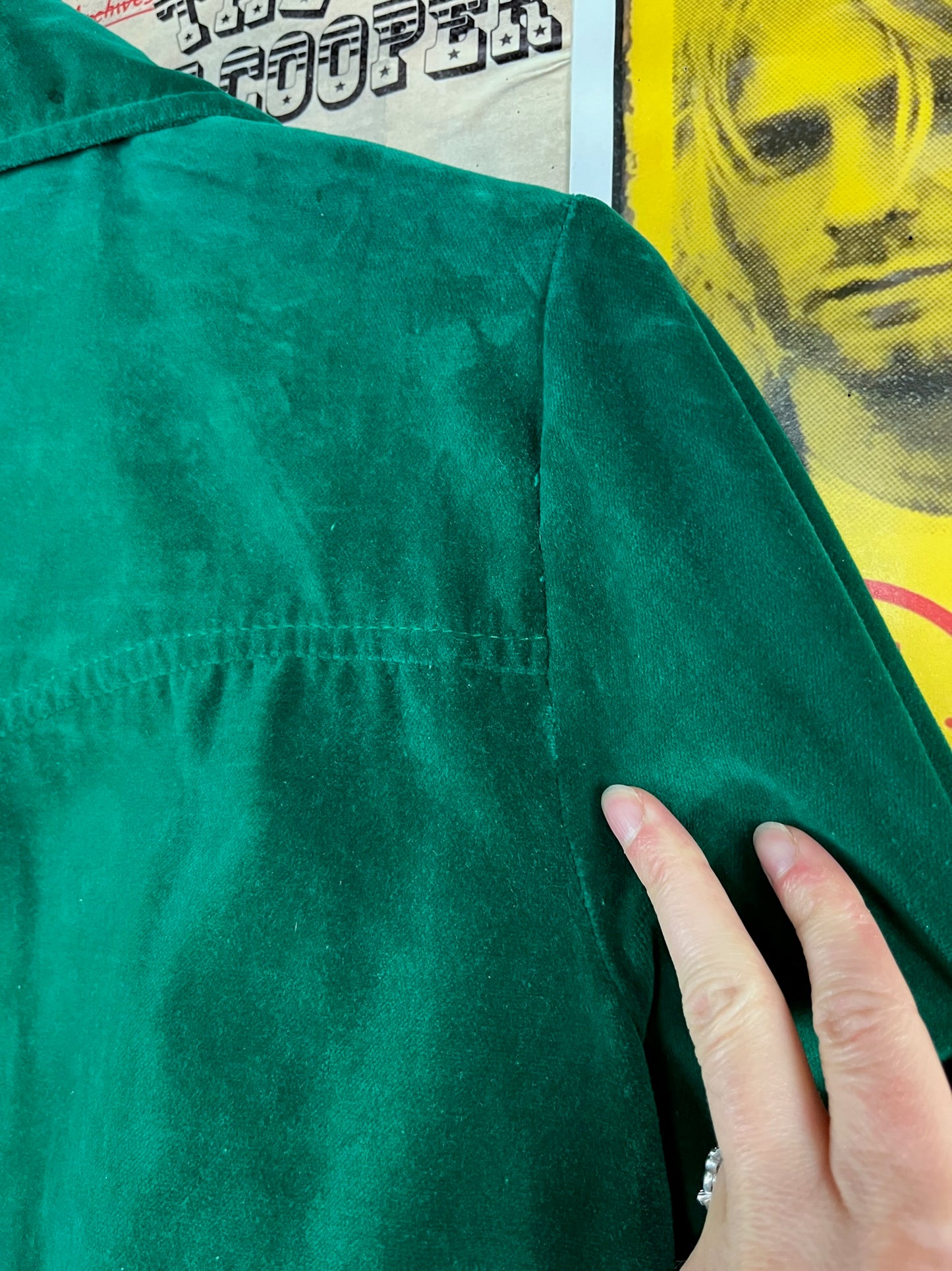 Vintage Men's Groovy 60s-70s Emerald Green Velvet Jack Winter Disco Shacket Shirt Jacket