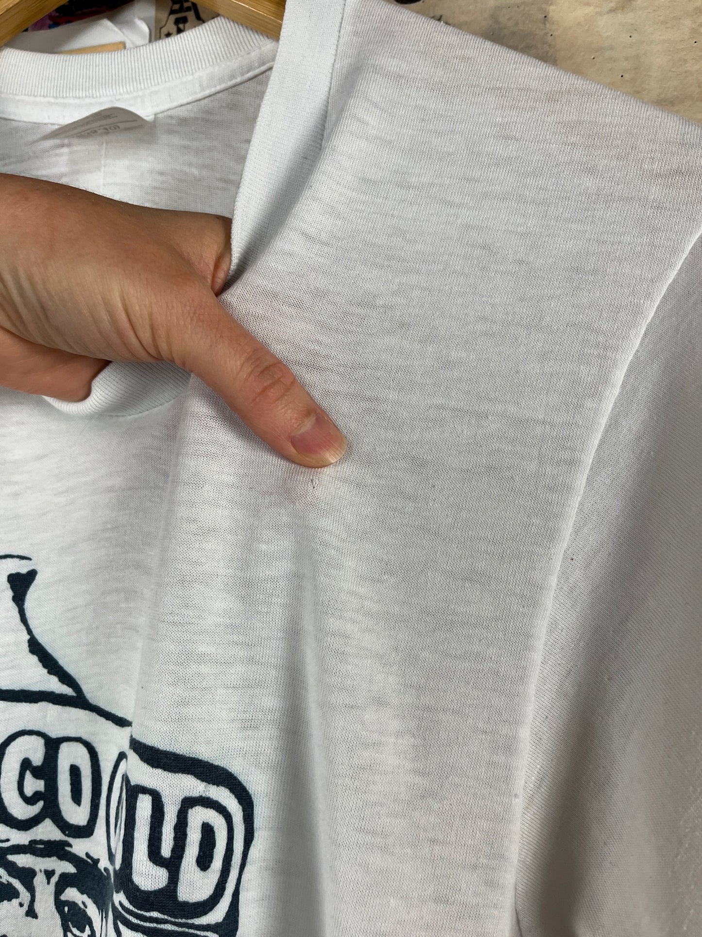 Vintage 80s White Threadbare Acapulco Gold Cannabis Marijuana Weed Hispanic Graphic T-Shirt