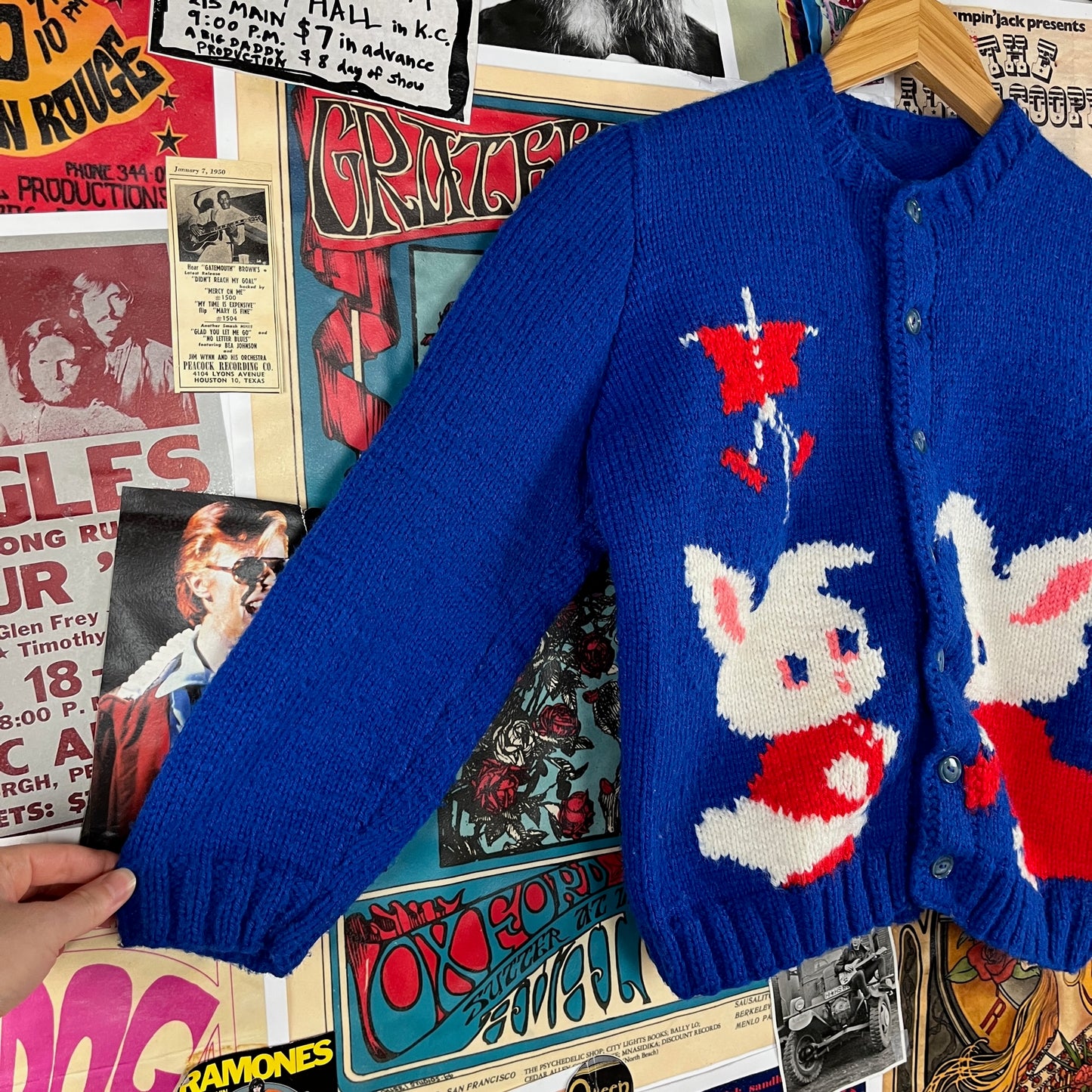Vintage Girls Kids Retro 60s Blue Sweet Bunny Rabbits Hand Knit Cardigan Sweater Top Size 8 Ages 7-8