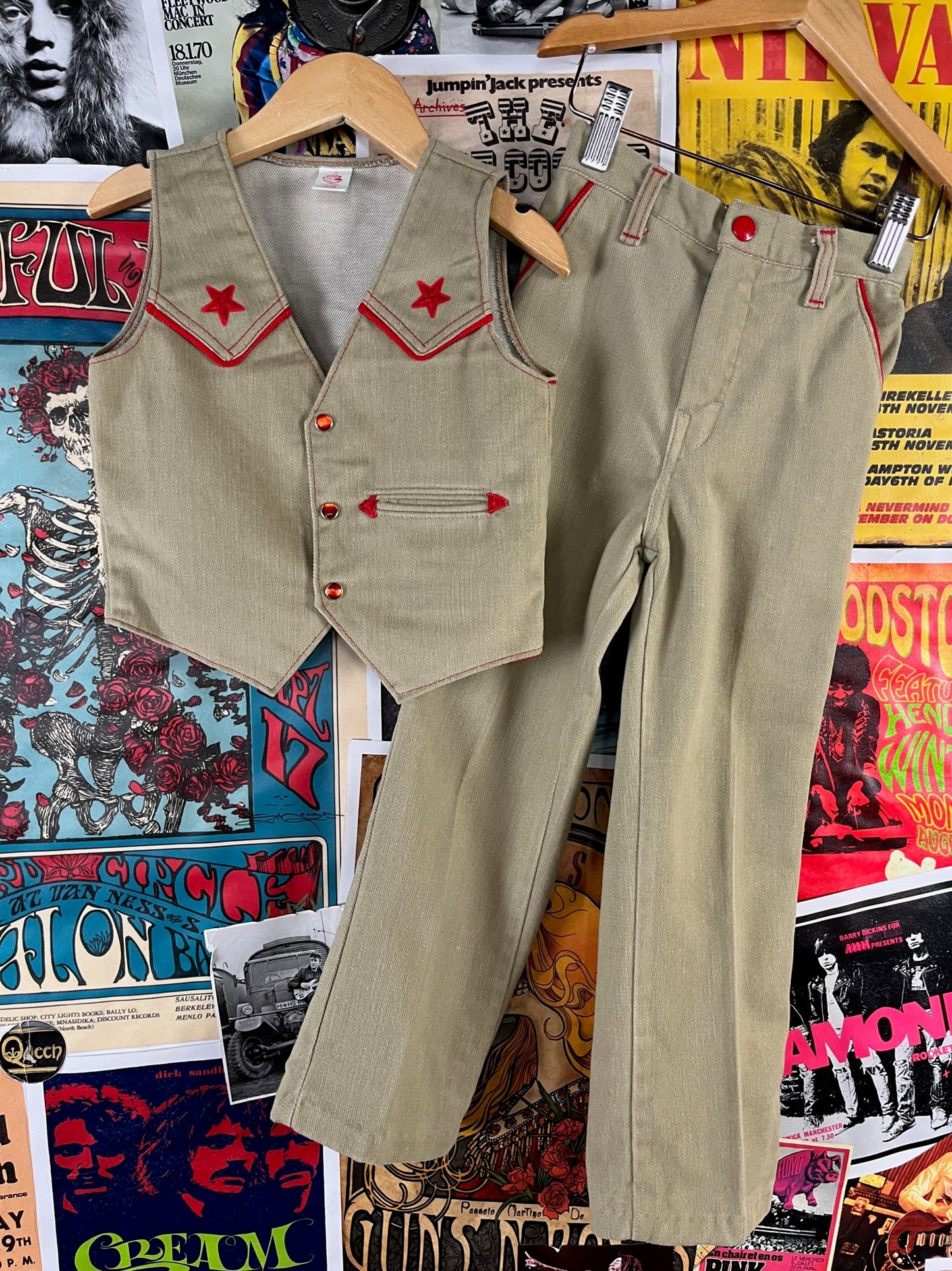 Vintage Kids 70s Khaki Red JCPenney Rockabilly Cowboy Embroidered Pearl Snap Western Vest Pants Suit Set