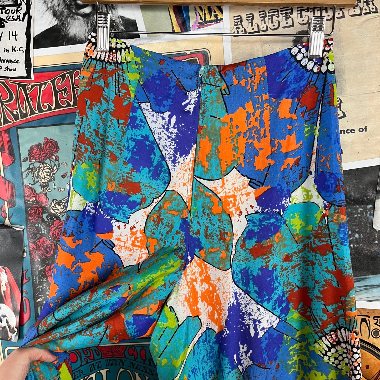 Vintage Women's 60s-70s Lady Albert Abstract Print High Rise Wide Leg Rayon Silk Trouser Pants 26x32