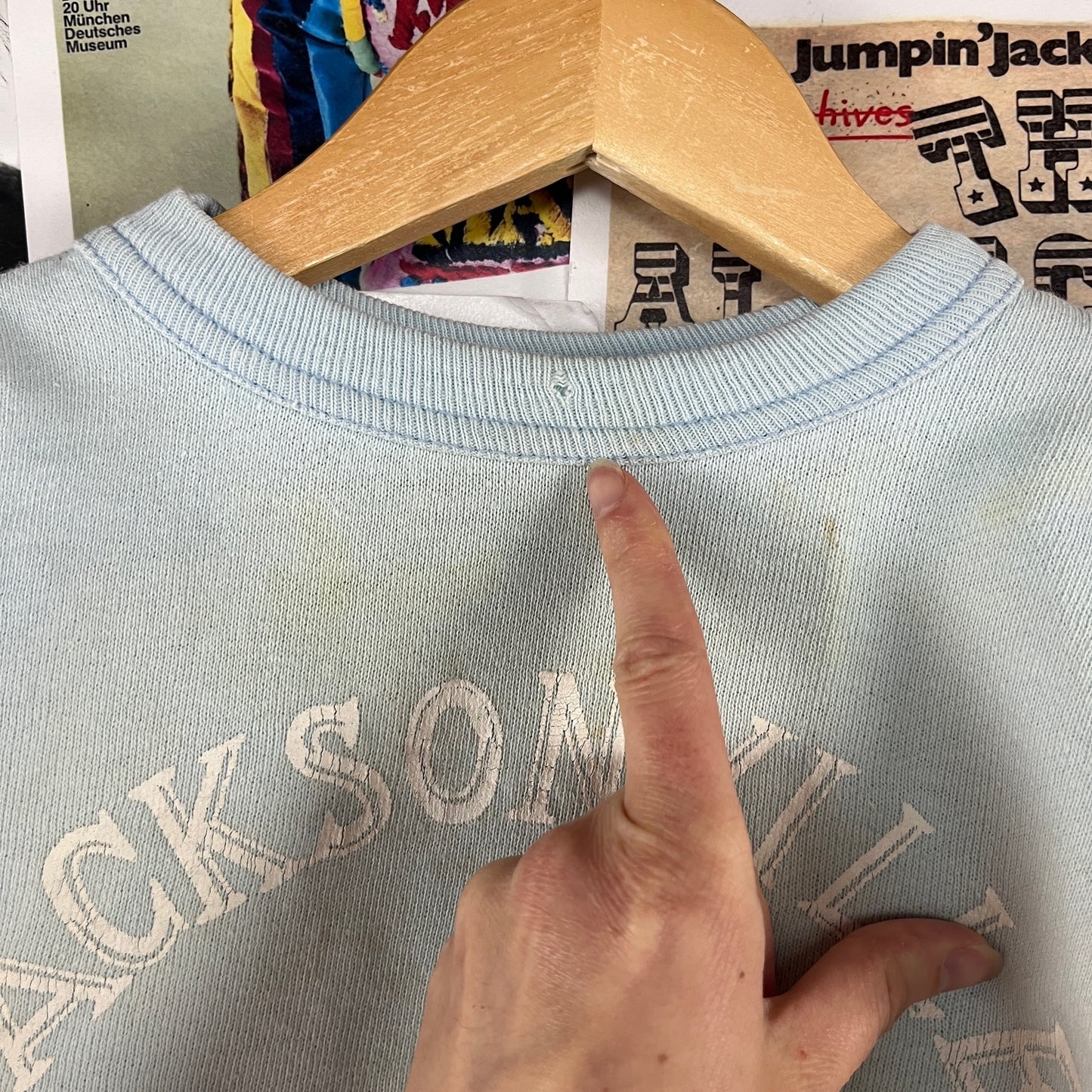 Vintage Toddler Kids 50s Light Blue Faded Jacksonville Florida Stained Grunge Souvenir Pullover Crewneck Sweatshirt 18-24 Months