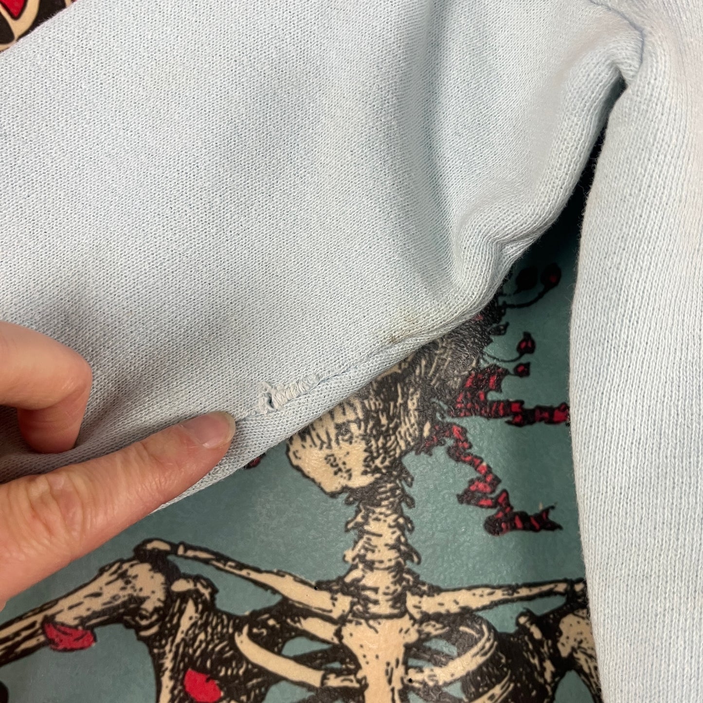 Vintage Toddler Kids 50s Light Blue Faded Jacksonville Florida Stained Grunge Souvenir Pullover Crewneck Sweatshirt 18-24 Months