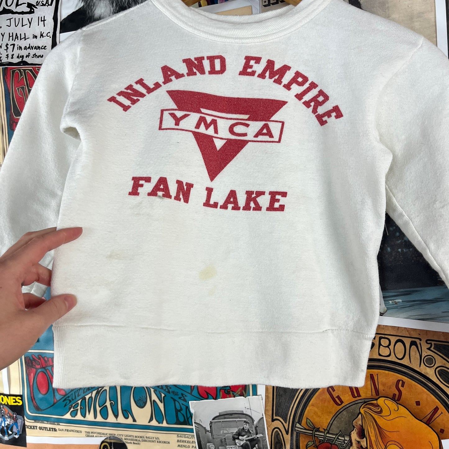 Vintage Kids 50s-60s White Red Inland Empire YMCA Fan Lake Pullover Crewneck Sweatshirt Size 5 Ages 4-5