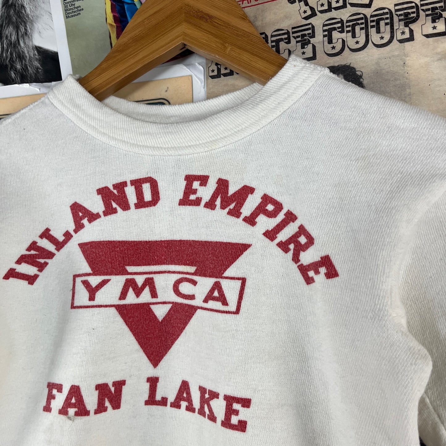 Vintage Kids 50s-60s White Red Inland Empire YMCA Fan Lake Pullover Crewneck Sweatshirt Size 5 Ages 4-5
