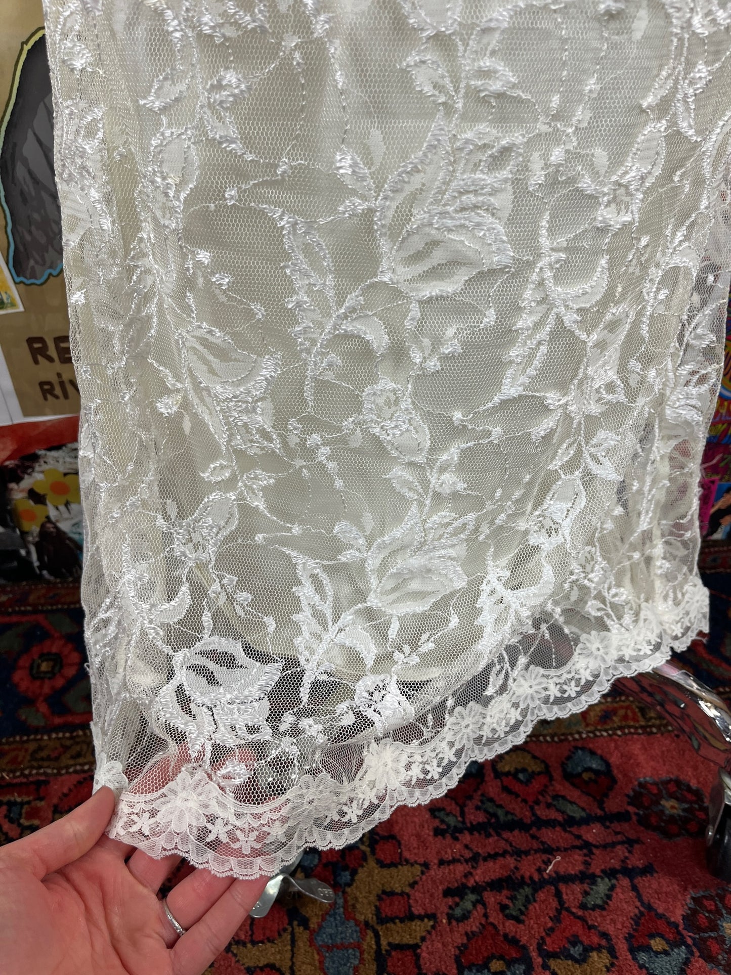 Vintage Womens 90s Ivory White Floral Lace Beaded Strap Sleeveless Backless Boatneck Scott McClintock Wedding Evening Prom Dress XS