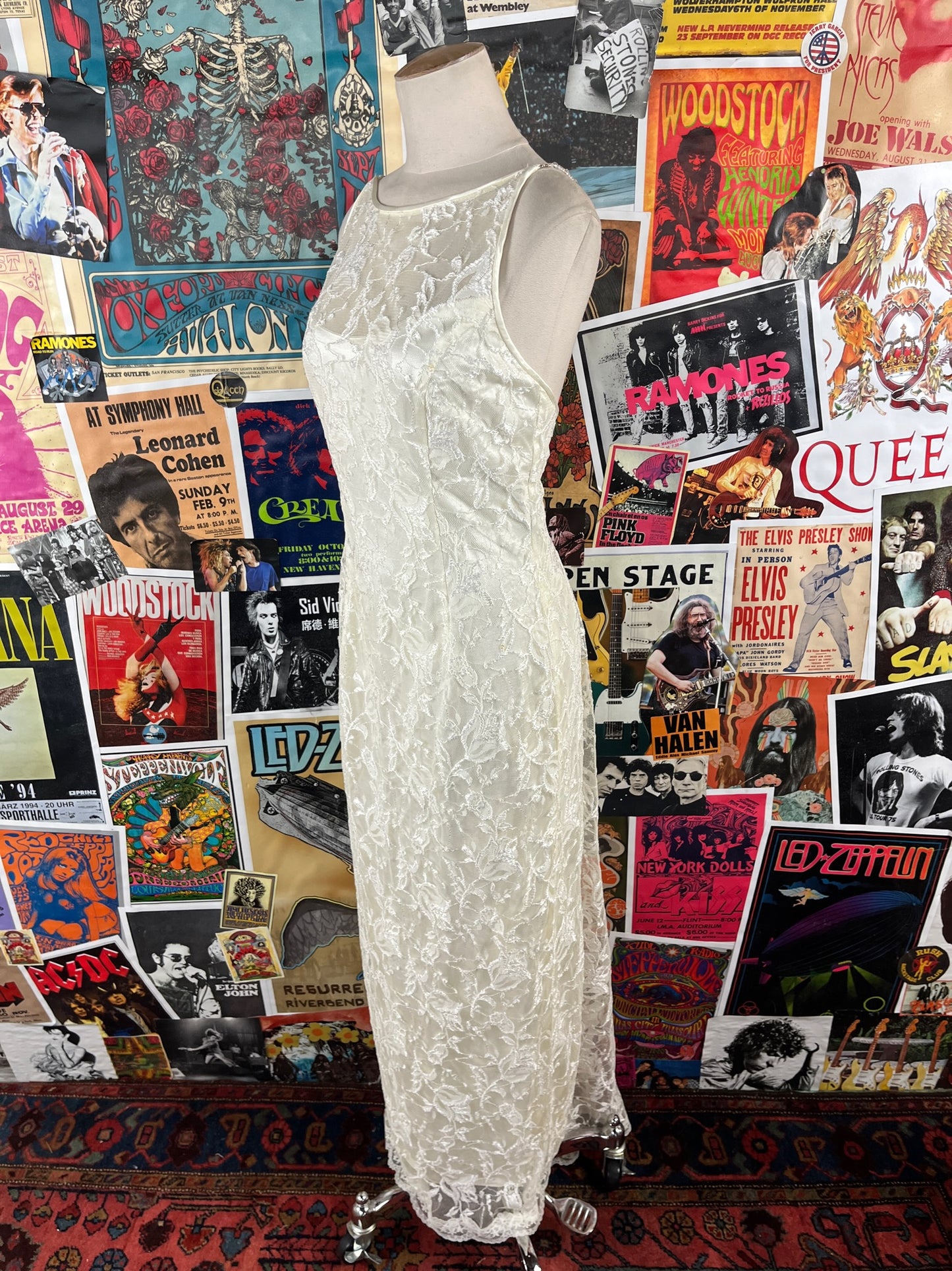 Vintage Womens 90s Ivory White Floral Lace Beaded Strap Sleeveless Backless Boatneck Scott McClintock Wedding Evening Prom Dress XS