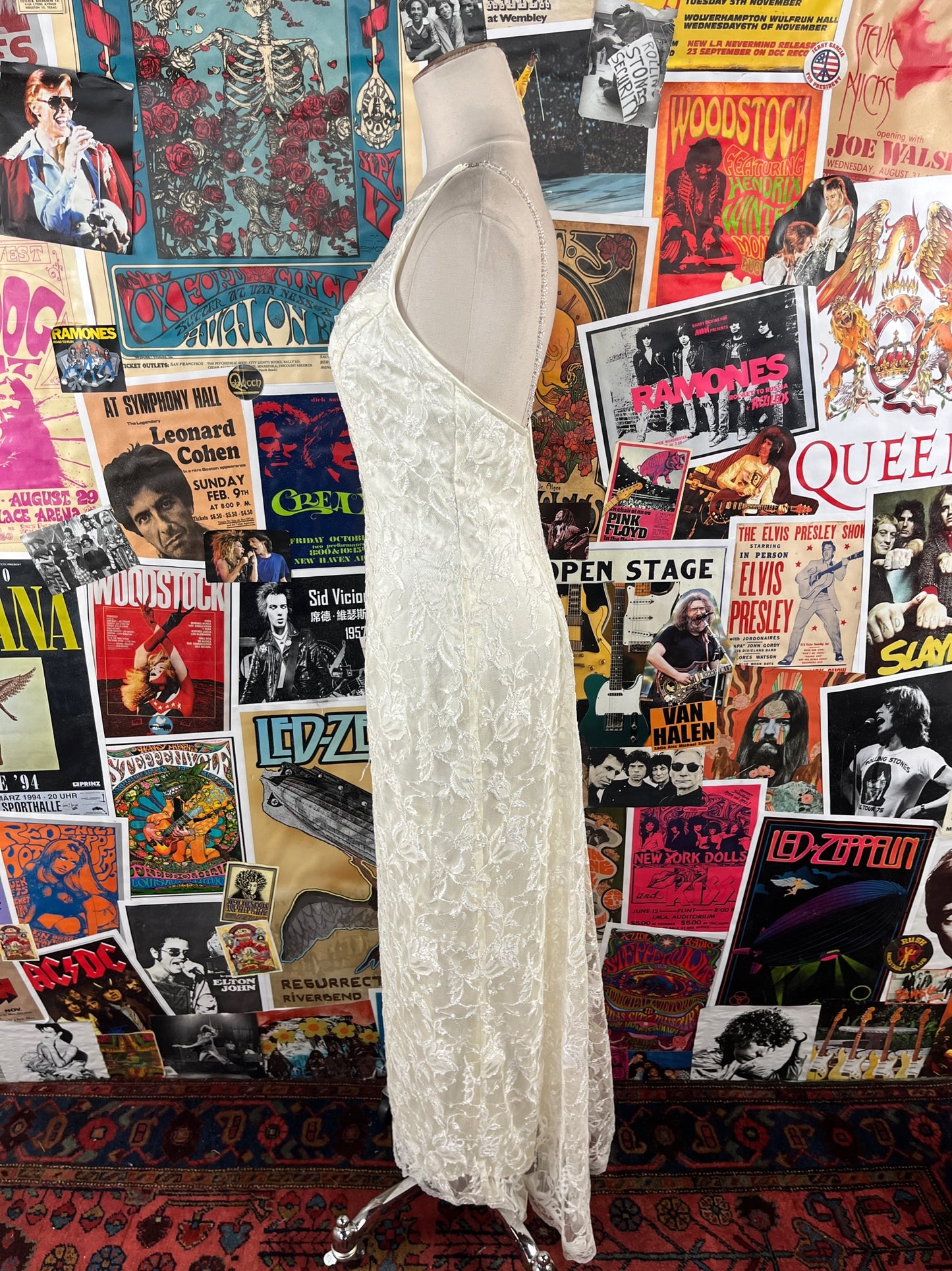 Vintage Womens 90s Ivory White Floral Lace Beaded Strap Sleeveless Backless Boatneck Scott McClintock Wedding Evening Prom Dress XS