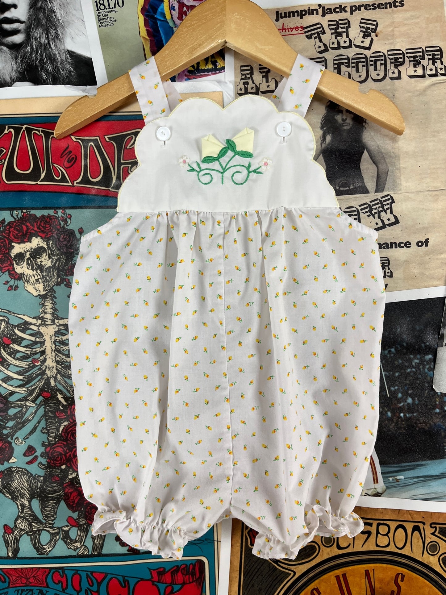 Vintage Baby Girls Kids 80s White Yellow Tiny Floral Print Spring Sleeveless Overall Bubble Romper Jumpsuit 12 Months