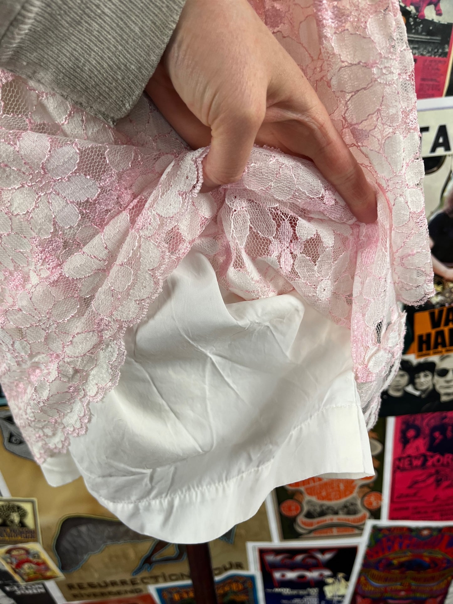 Vintage Women's 60s White Pink Floral Lace Ribbon Bell Sleeve Babydoll Mini Dress XS Retro