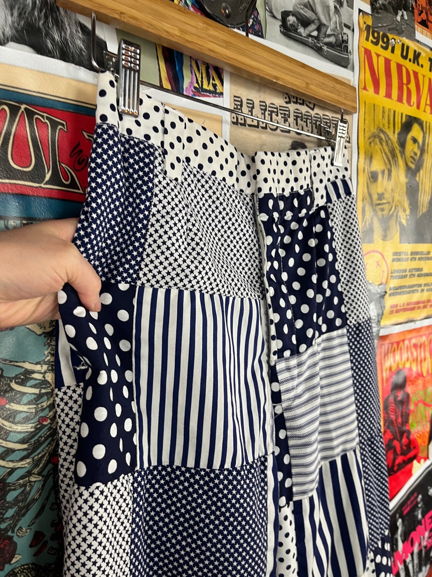 Vintage Women's 60s-70s Blue and White Polka Dot Stars Patchwork Print Lady Albert Ltd Mid Rise Mod Trousers Pants 25" Waist
