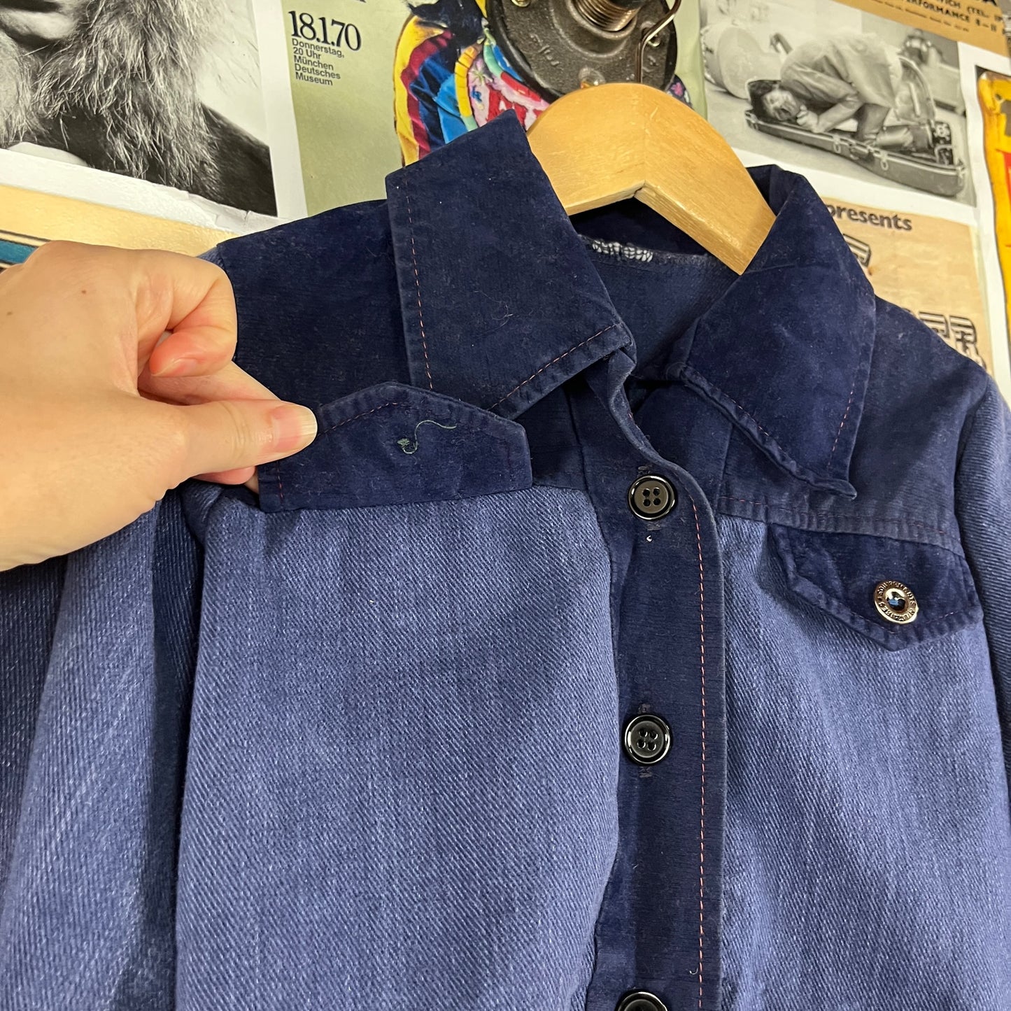 Vintage Toddler Kids Girls Retro 70s Blue Two Tone Denim Velvet Cropped Collared Button Up Shirt Shacked Jacket 4T