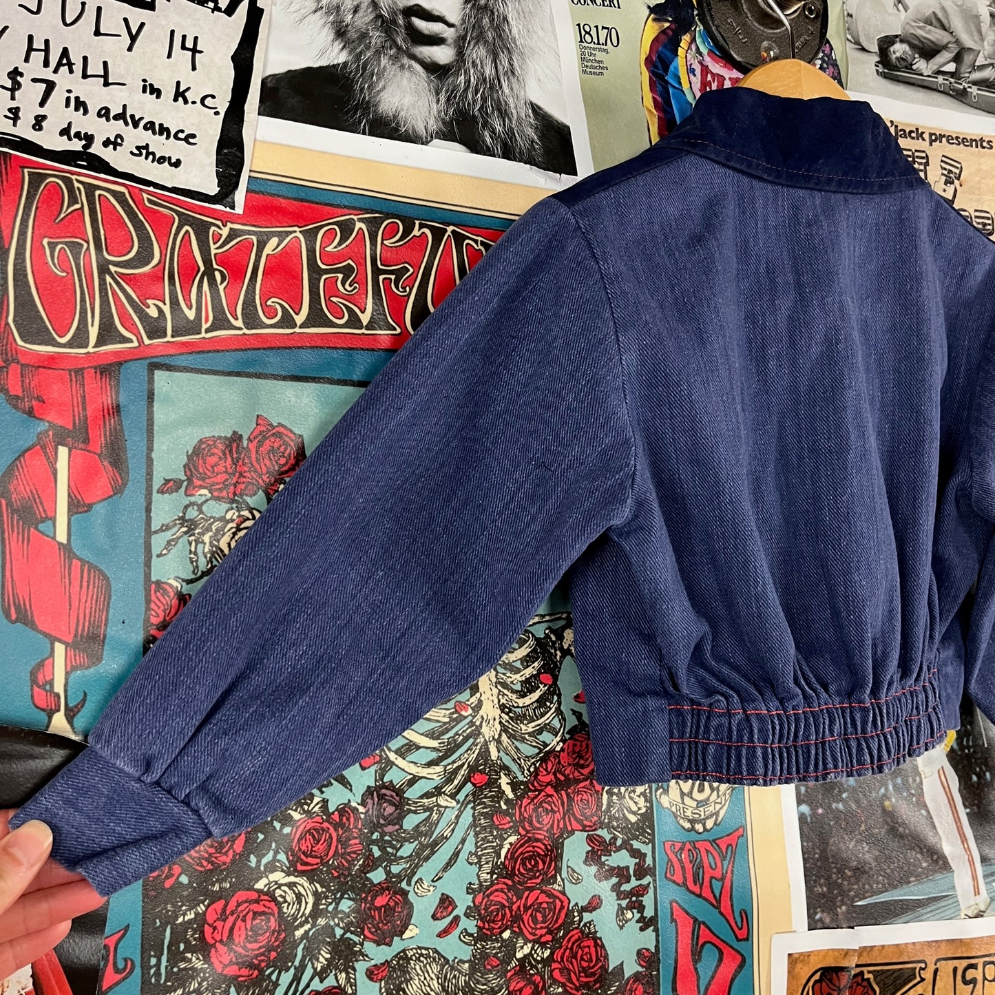 Vintage Toddler Kids Girls Retro 70s Blue Two Tone Denim Velvet Cropped Collared Button Up Shirt Shacked Jacket 4T