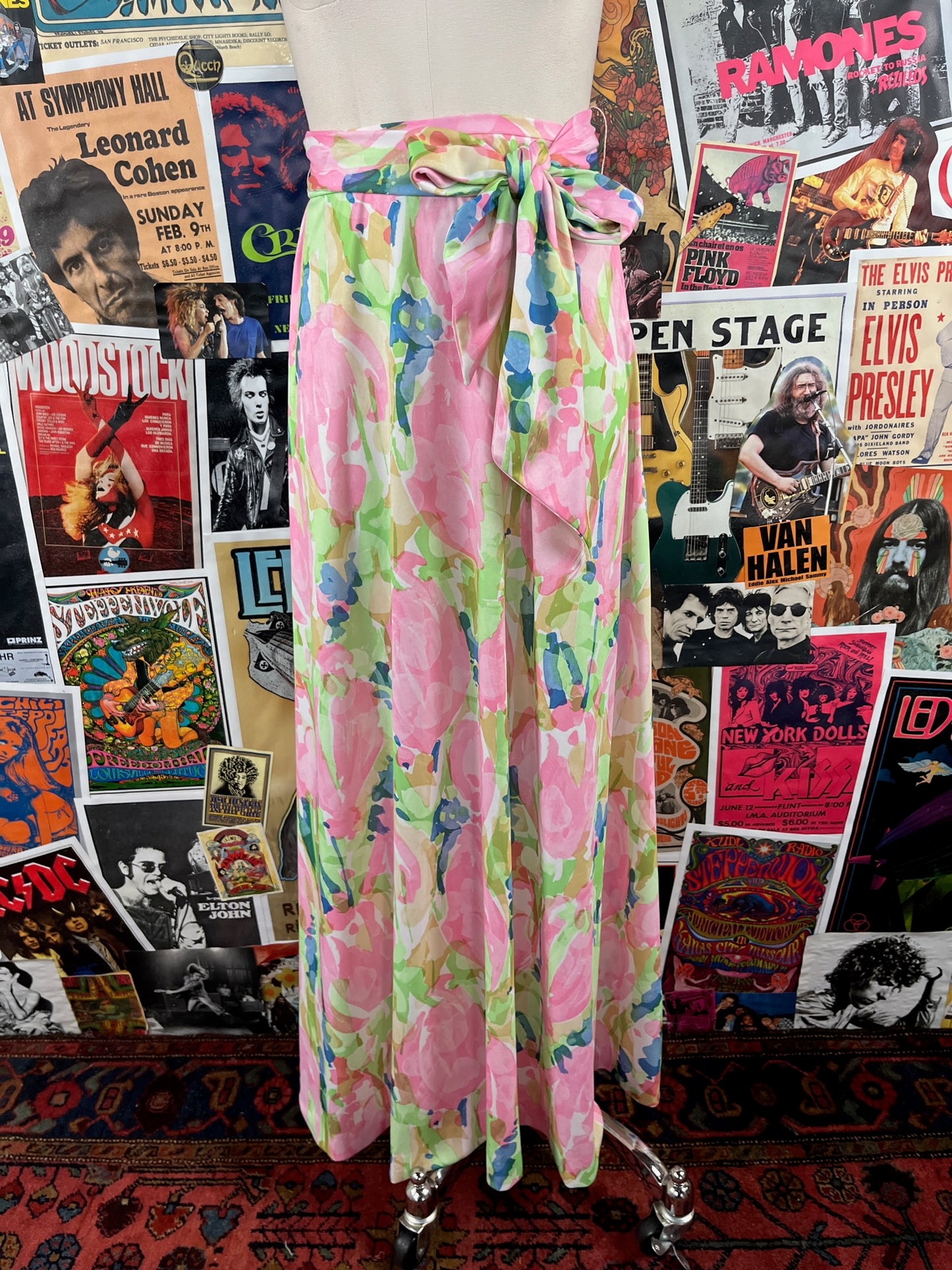 Vintage Womens 70s Pink Watercolor Floral Print High Waisted Belted Jackfin Maxi Skirt 24" Waist