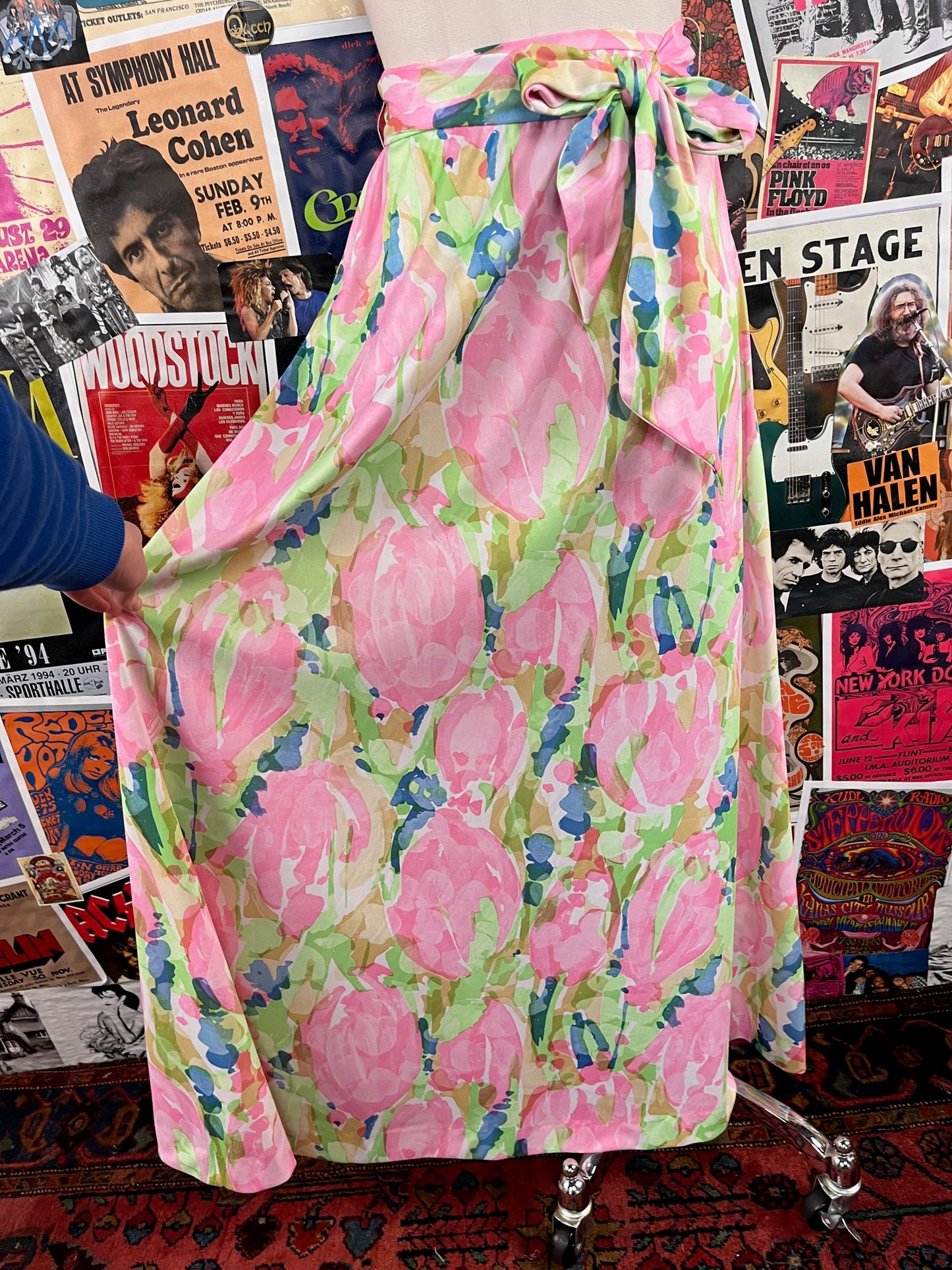 Vintage Womens 70s Pink Watercolor Floral Print High Waisted Belted Jackfin Maxi Skirt 24" Waist