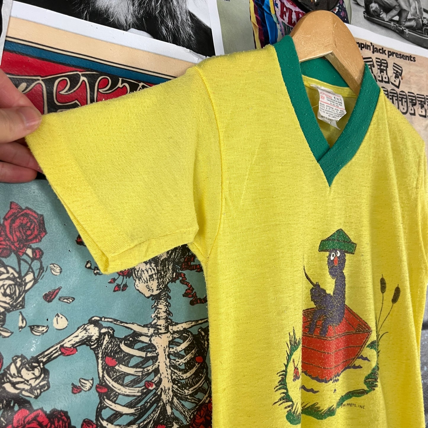 Vintage Kids Unisex 70s-80s Yellow Sesame Street Muppets Grover Fishing Graphic JCPenney V-Neck Ringer Pajama T-Shirt Top
