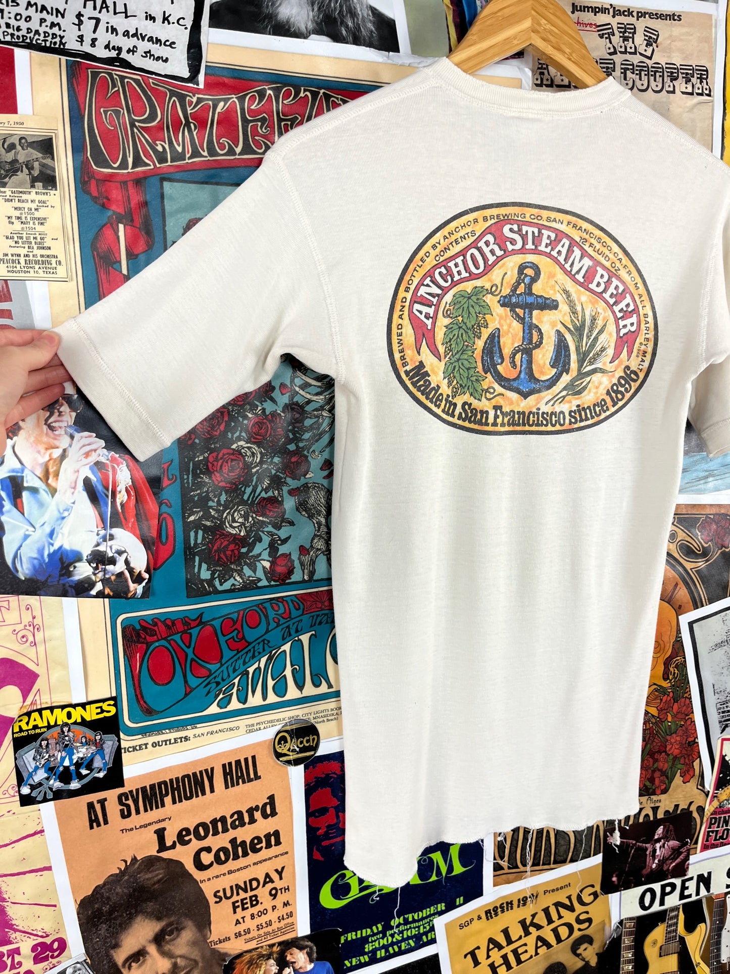 Vintage Mens 80s The Donkey Jaw Sandpoint Idaho Anchor Steam Beer Graphic Half Sleeve Henley Shirt
