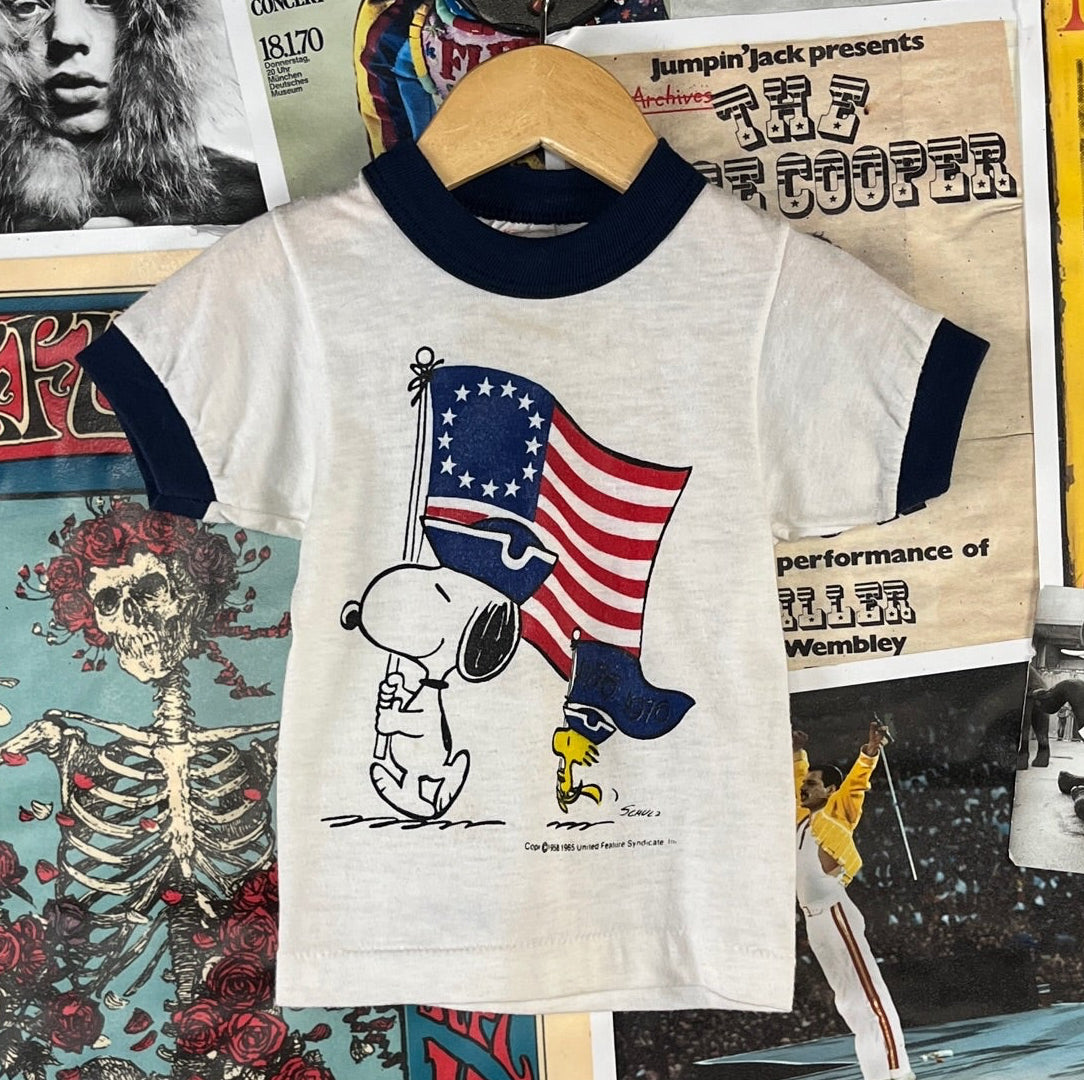 Vintage 70s kids Snoopy Woodstock Peanuts ringer graphic t-shirt 18-24 months.