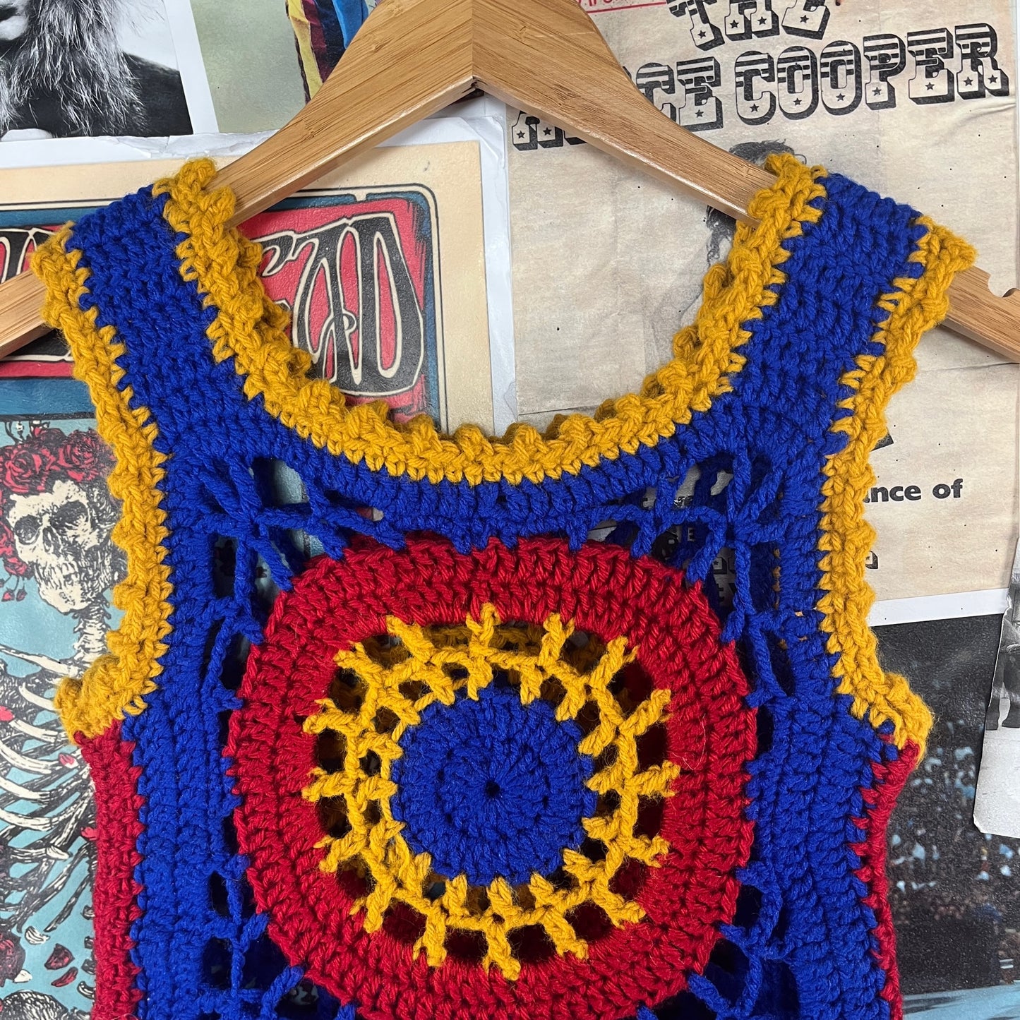 Vintage Girls Kids 70s Retro Handmade Crochet Knit Afghan Sleeveless Tank Top Vest Size 6X-7