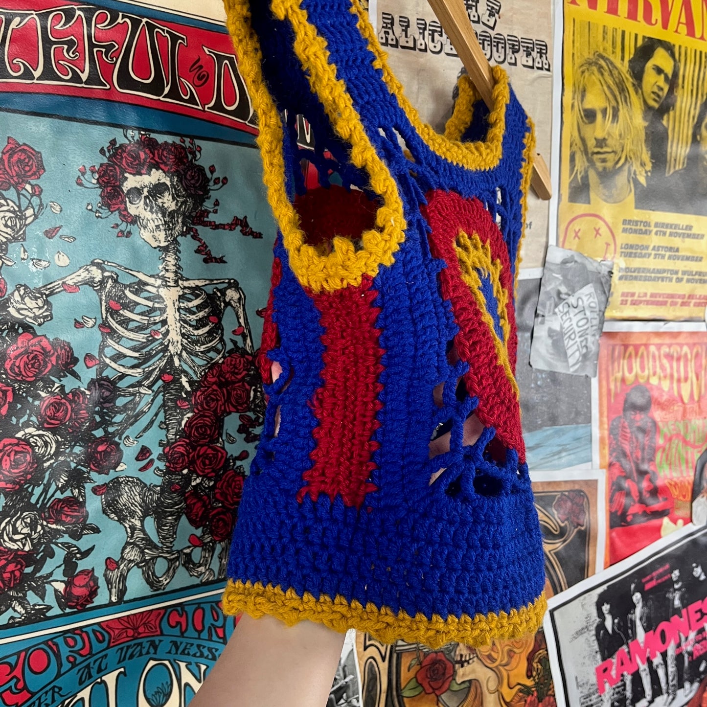 Vintage Girls Kids 70s Retro Handmade Crochet Knit Afghan Sleeveless Tank Top Vest Size 6X-7