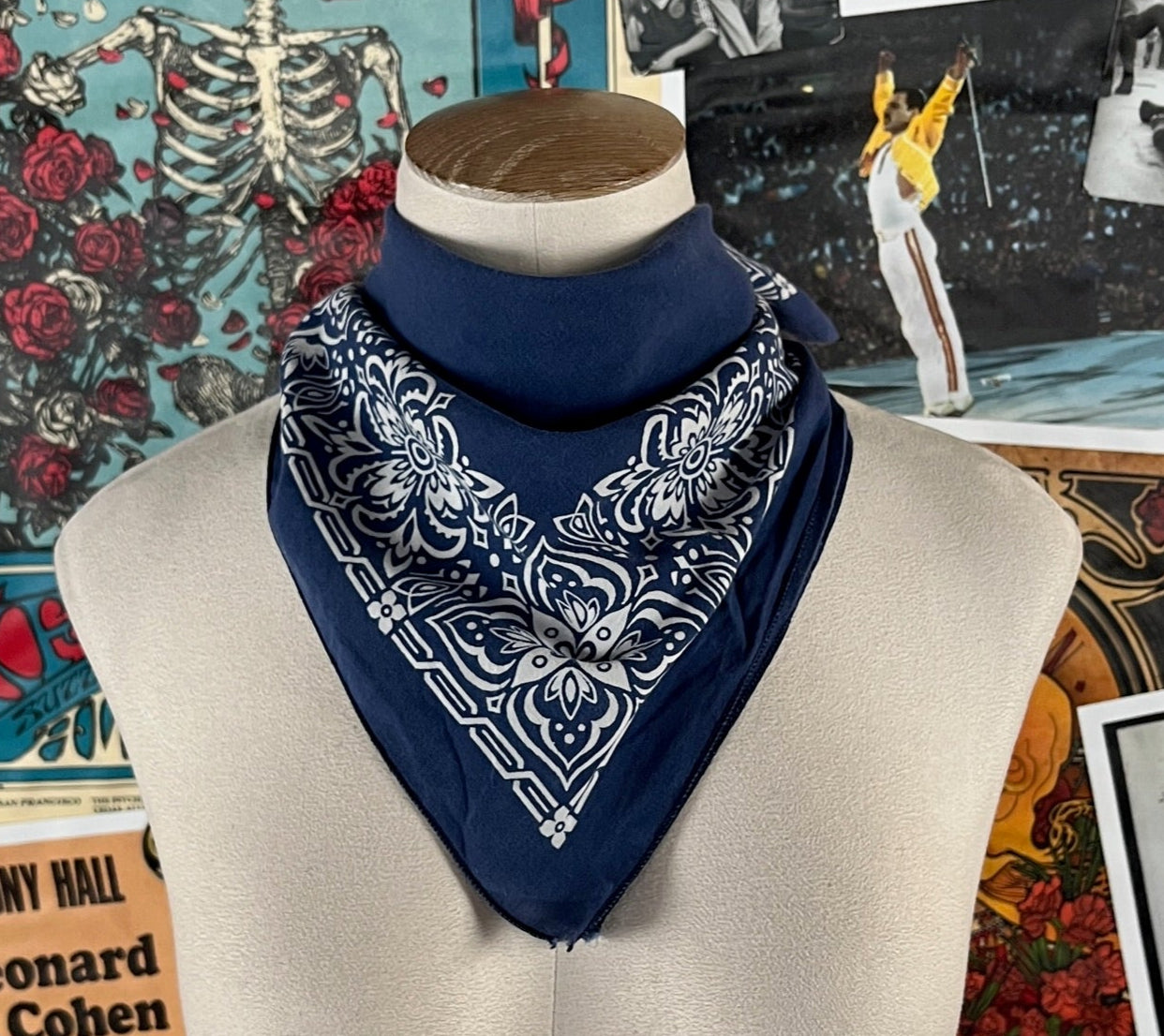 Vintage 60s indigo blue floral paisley USA all cotton bandana hanky handkerchief rockabilly Western rodeo workwear