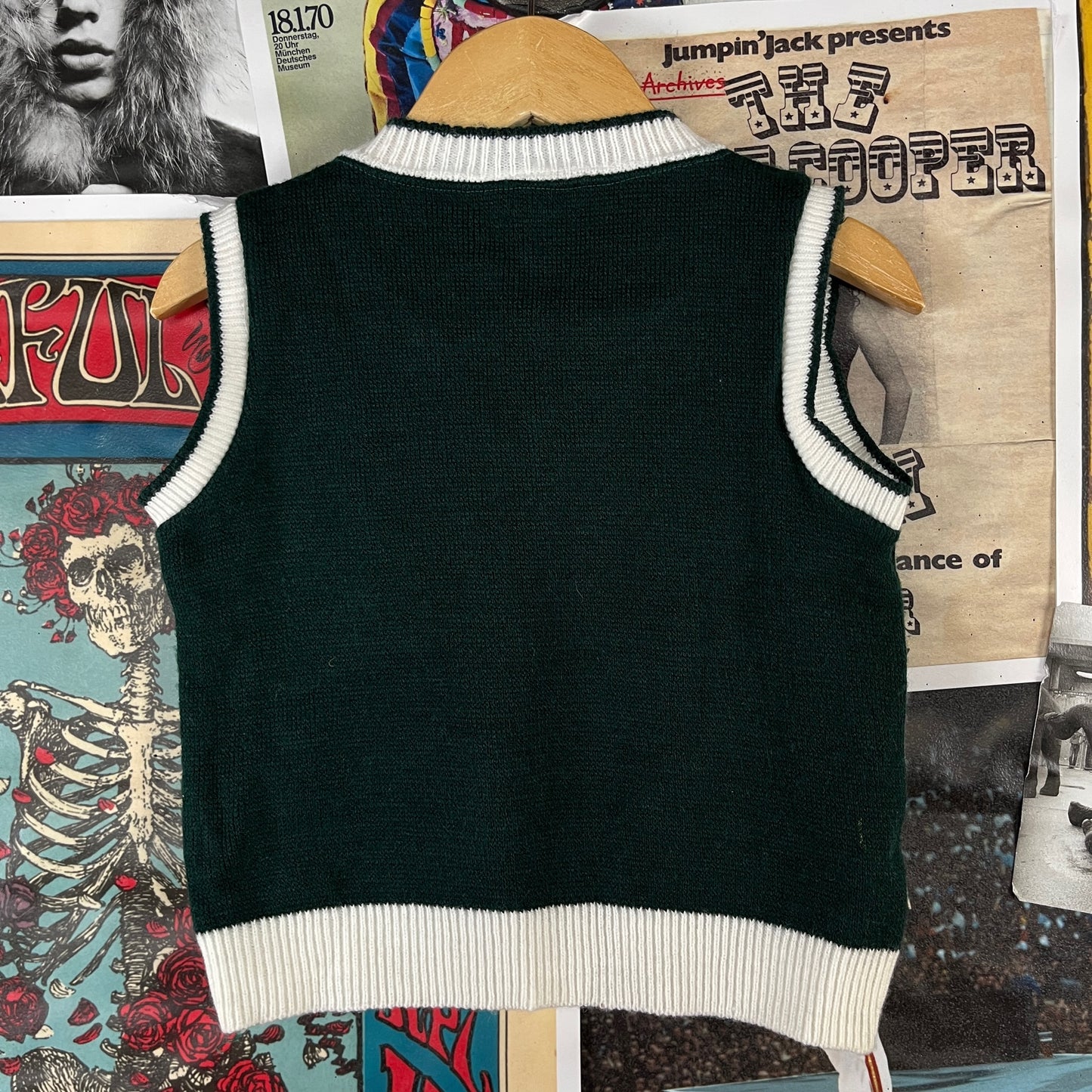 Vintage Toddler Boy Kids 70s-80s Skateboarding Knit Sweater Vest Top 3T