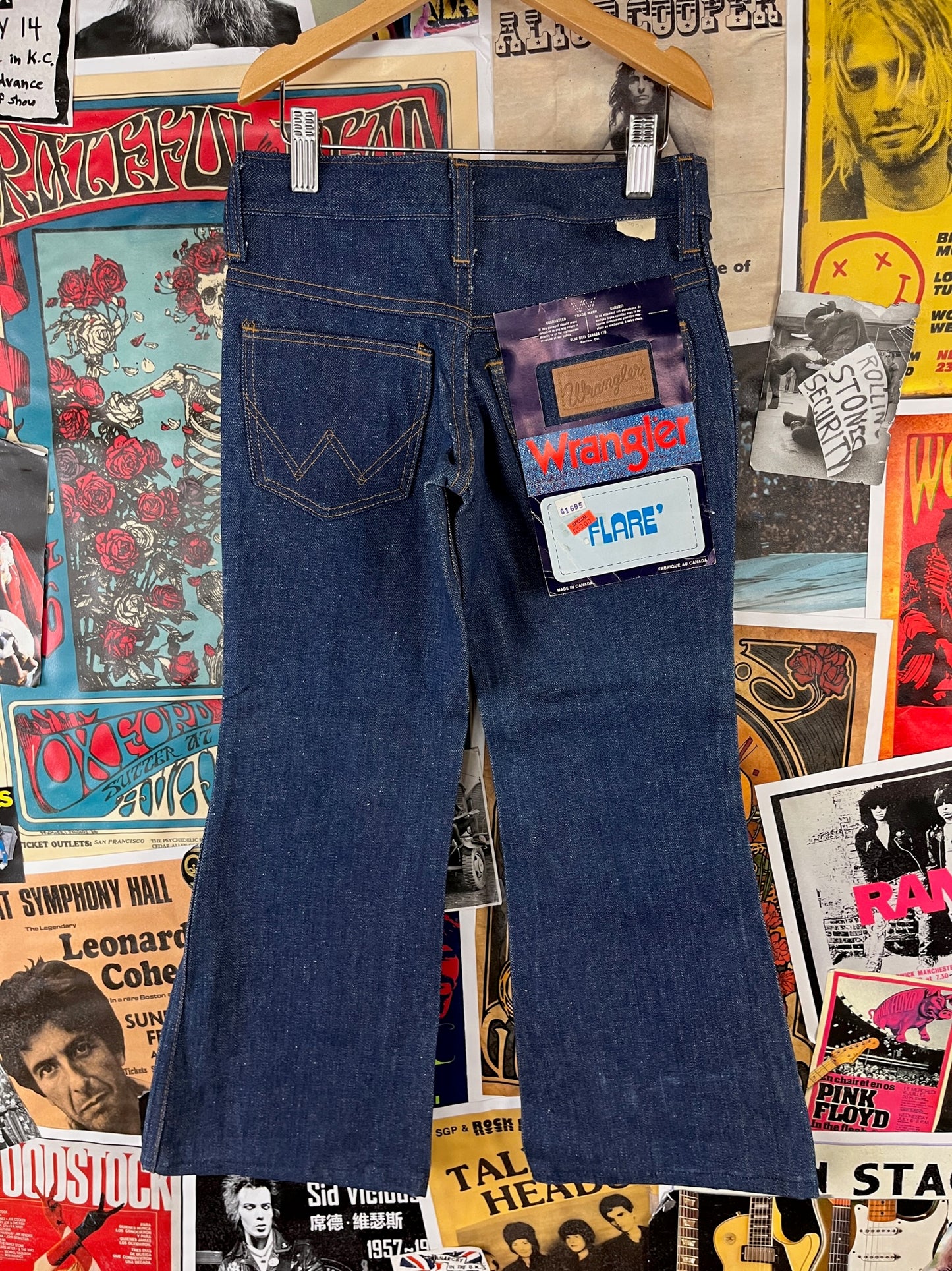 Vintage Kids 70s-80s Blue Wrangler No Fault Denim Flares Jeans Size 8 Ages 7-8
