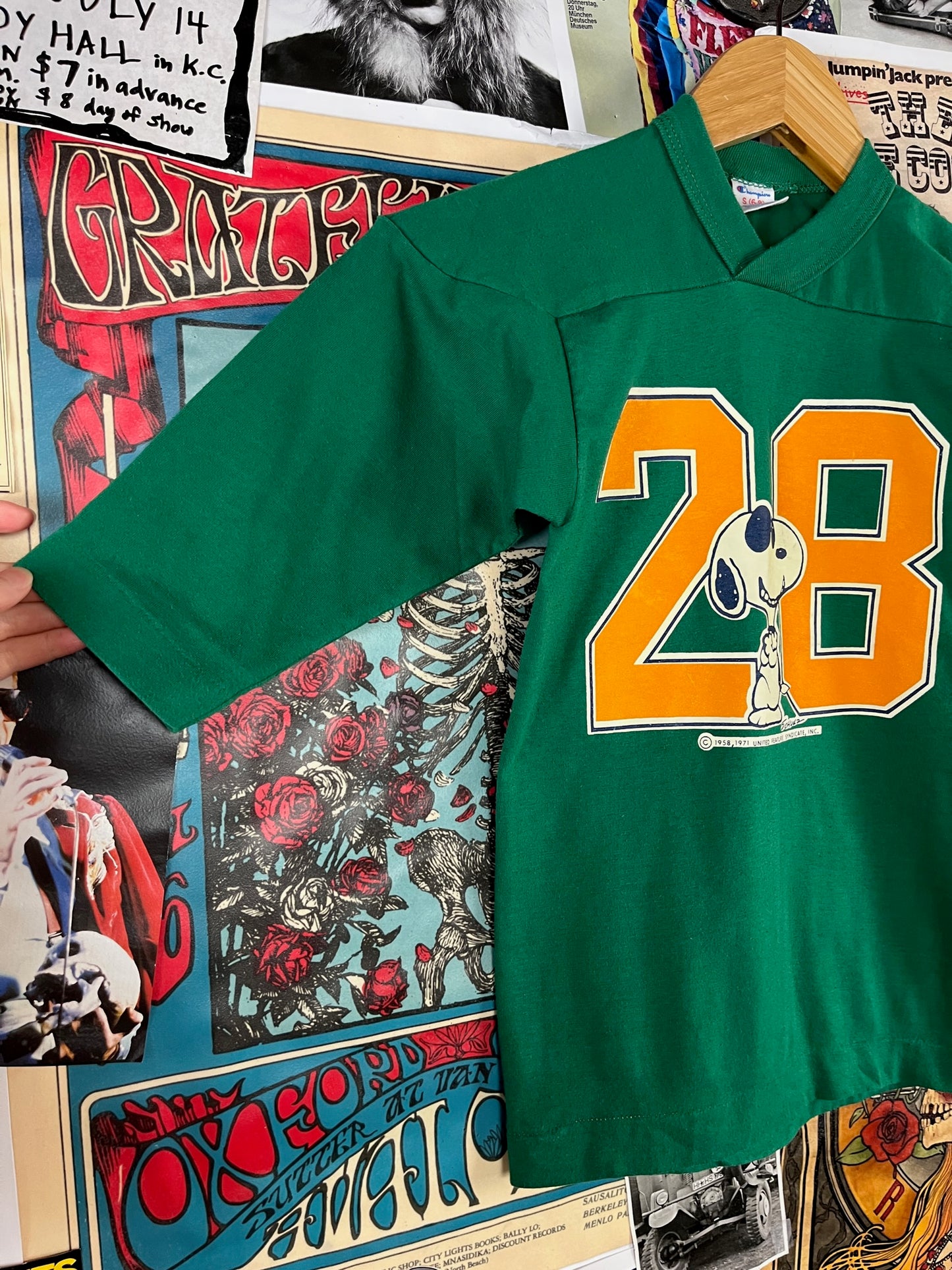 Vintage 80s Kids Green Peanuts Snoopy Champion Raglan Football Jersey Graphic T-Shirt Ages 5-6