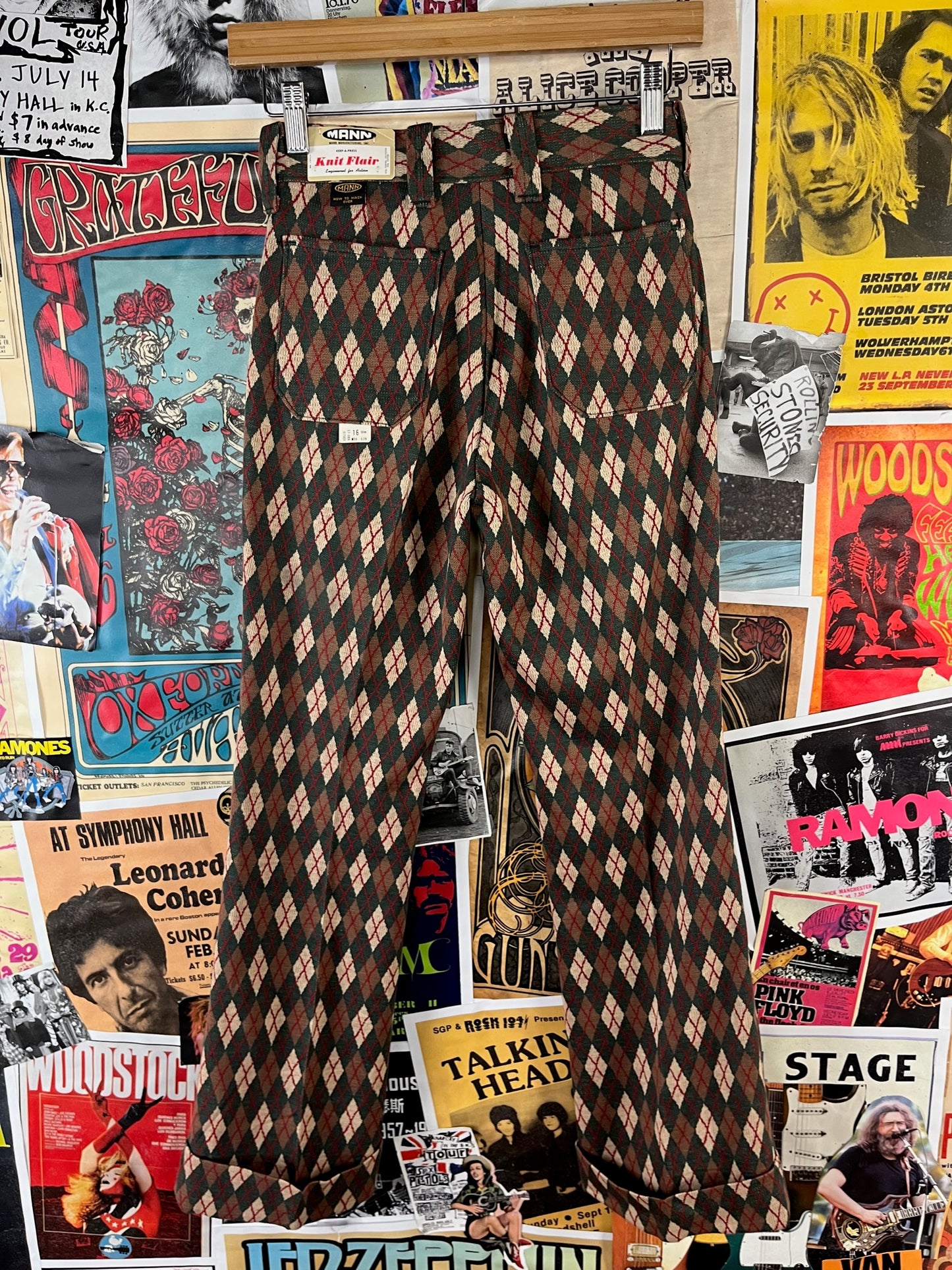 Vintage Boys 1960s-70s Green Argyle Diamond Print Knit Mann Flares Pants