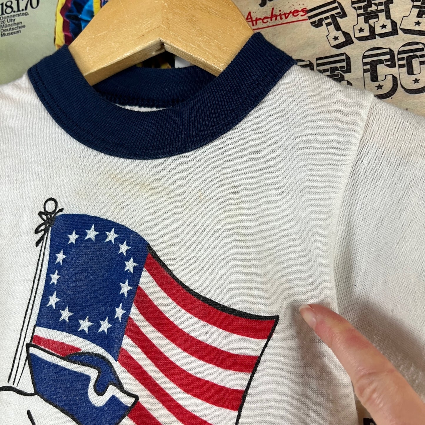 Vintage Kids 70s Snoopy Woodstock Betsey Ross American Flag Graphic Ringer T-Shirt