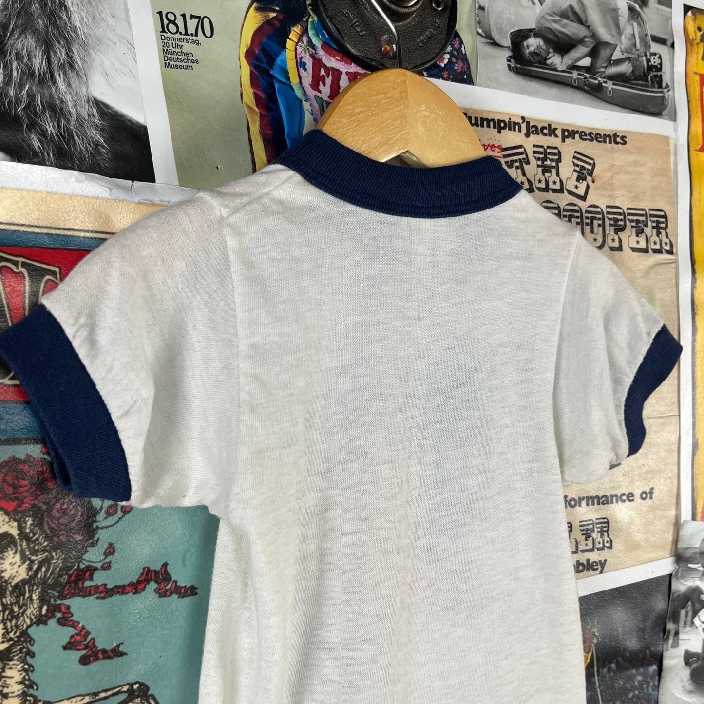 Vintage Kids 70s Snoopy Woodstock Betsey Ross American Flag Graphic Ringer T-Shirt