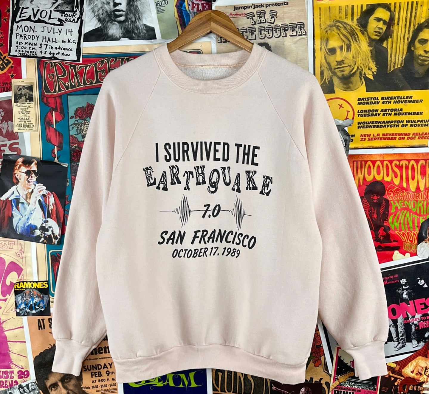 Vintage 80s I Survived the Earthquake San Francisco October 17 1989 graphic souvenir pullover sweatshirt mens M/L. 
