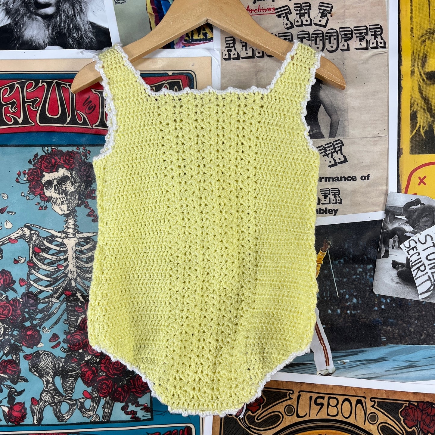 Vintage Baby Girl 60s-70s Yellow Hand Knit Romper Playsuit 9-12M