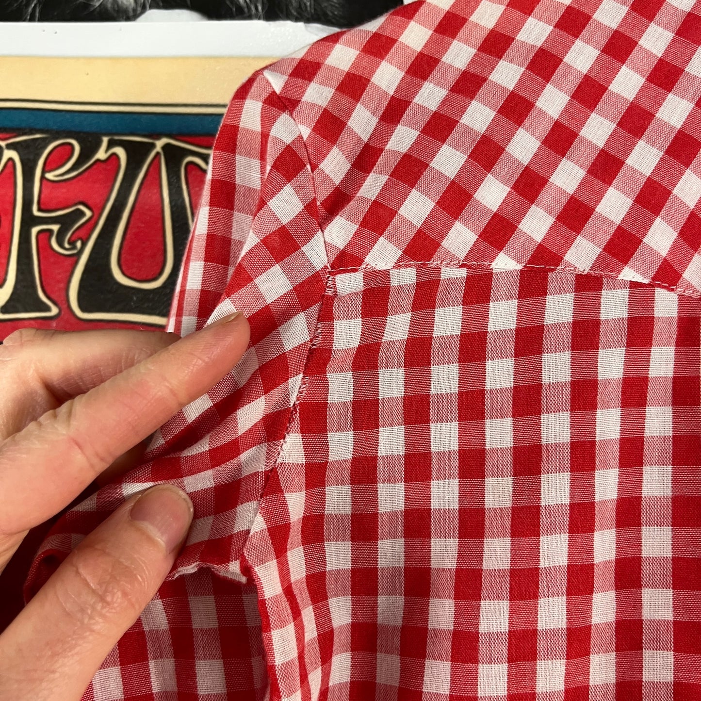 Vintage Toddler Kids 1980s Red White Gingham Plaid Pearl Snap Montgomery Ward Two Pocket Button Up Western Cowboy Shirt 4T