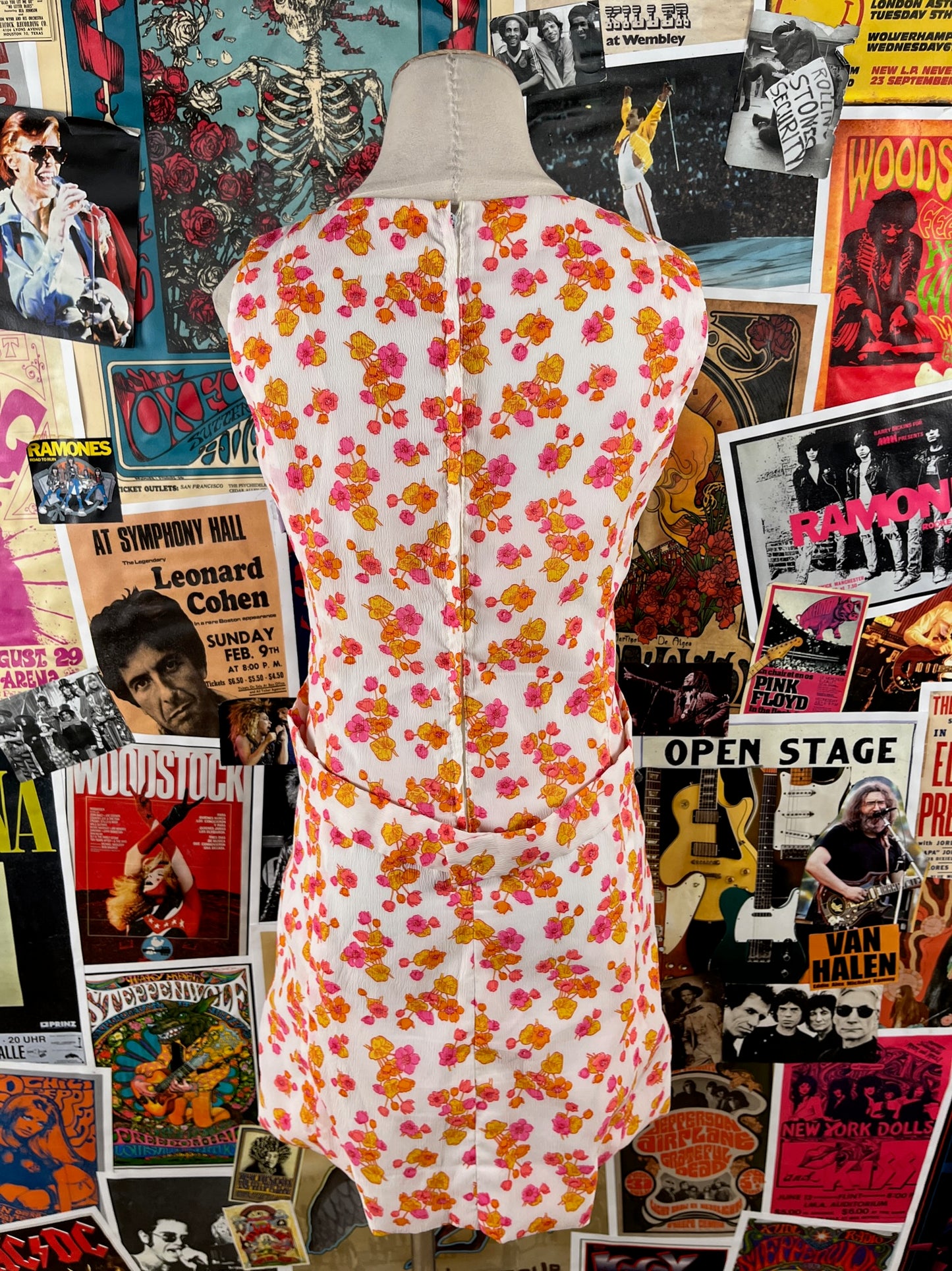 Vintage Women's 60s White Pink Floral Print Sleeveless Belted Sheath Mini Dress XS