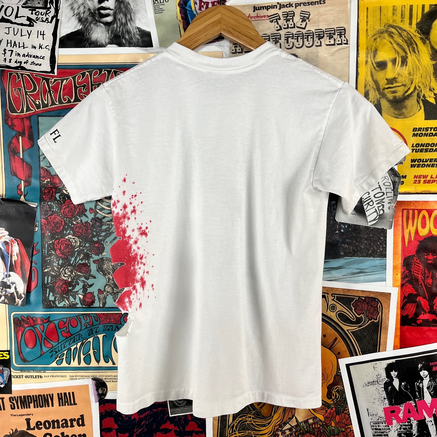 Vintage Kids 90s White Neon Shark Attach Miami Florida Oneita Graphic Souvenir T-Shirt Size 14/16 Age 10-12