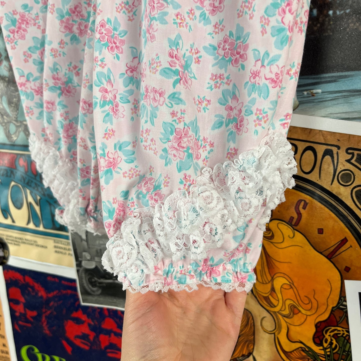 Vintage Baby Girls Kids 90s Pink Blue White Lace Floral All Over Print Embroidered Mini Togs Bubble Jumpsuit 12 Months