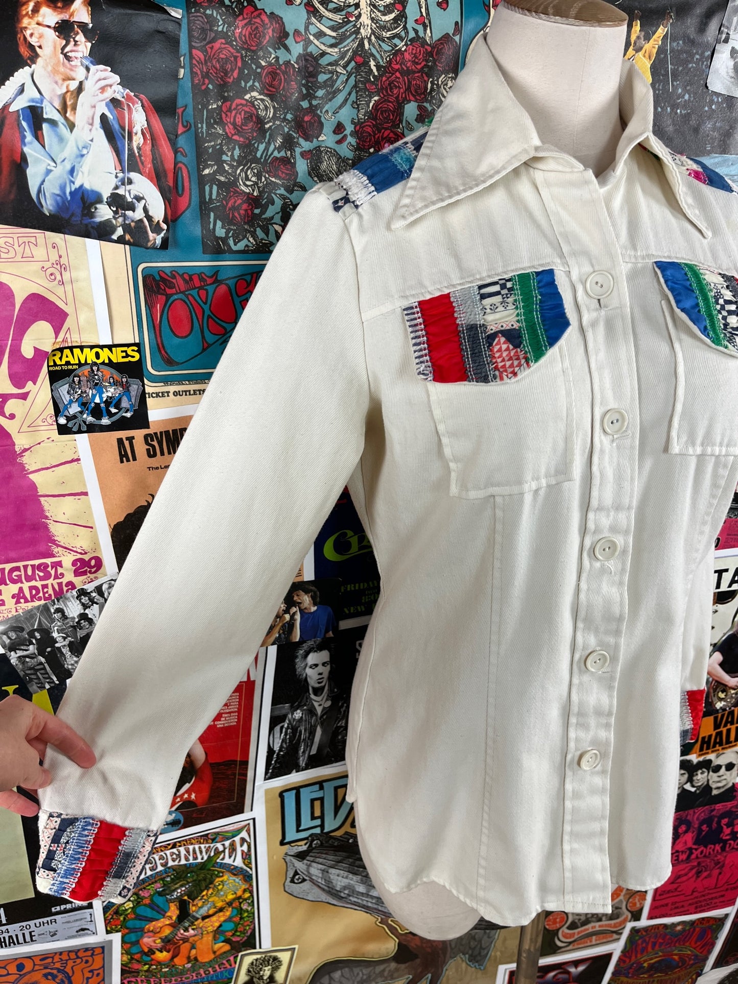 Vintage Women's 70s Cream Multi-Color Patchwork Smocked Long Sleeve Hippie Folk Blouse Shirt XS