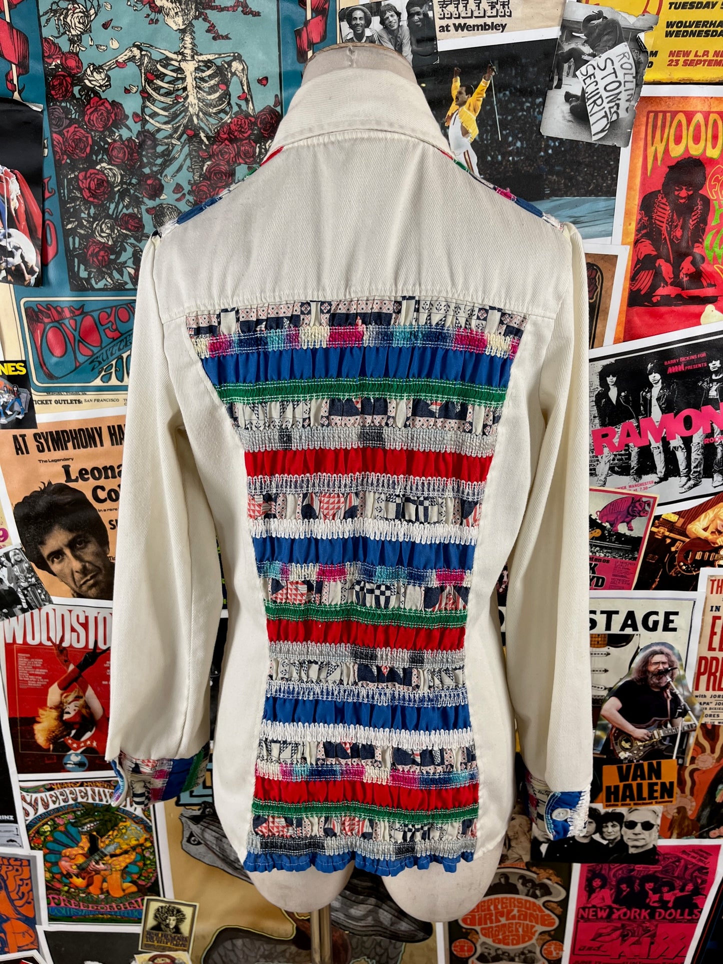 Vintage Women's 70s Cream Multi-Color Patchwork Smocked Long Sleeve Hippie Folk Blouse Shirt XS