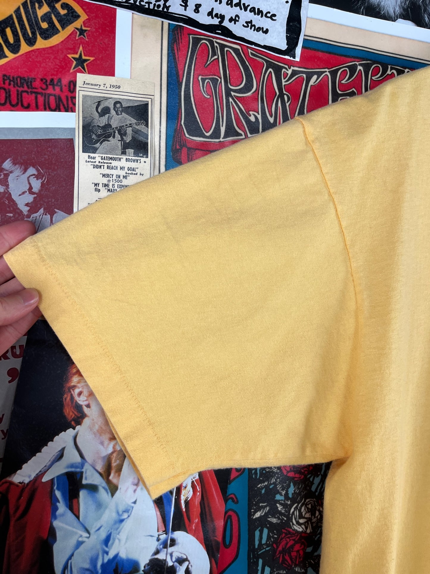 Vintage 90s Yellow Piccadilly Faire Jester Clown Anvil All Cotton Single Stitch USA Graphic Souvenir T-Shirt Mens XL