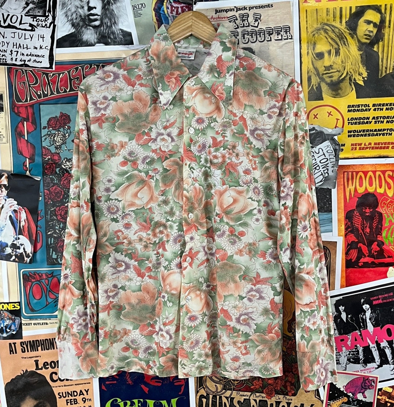Vintage boys 70s floral print disco rockabilly Western button up collared dress shirt by Wrangler age 12 13.