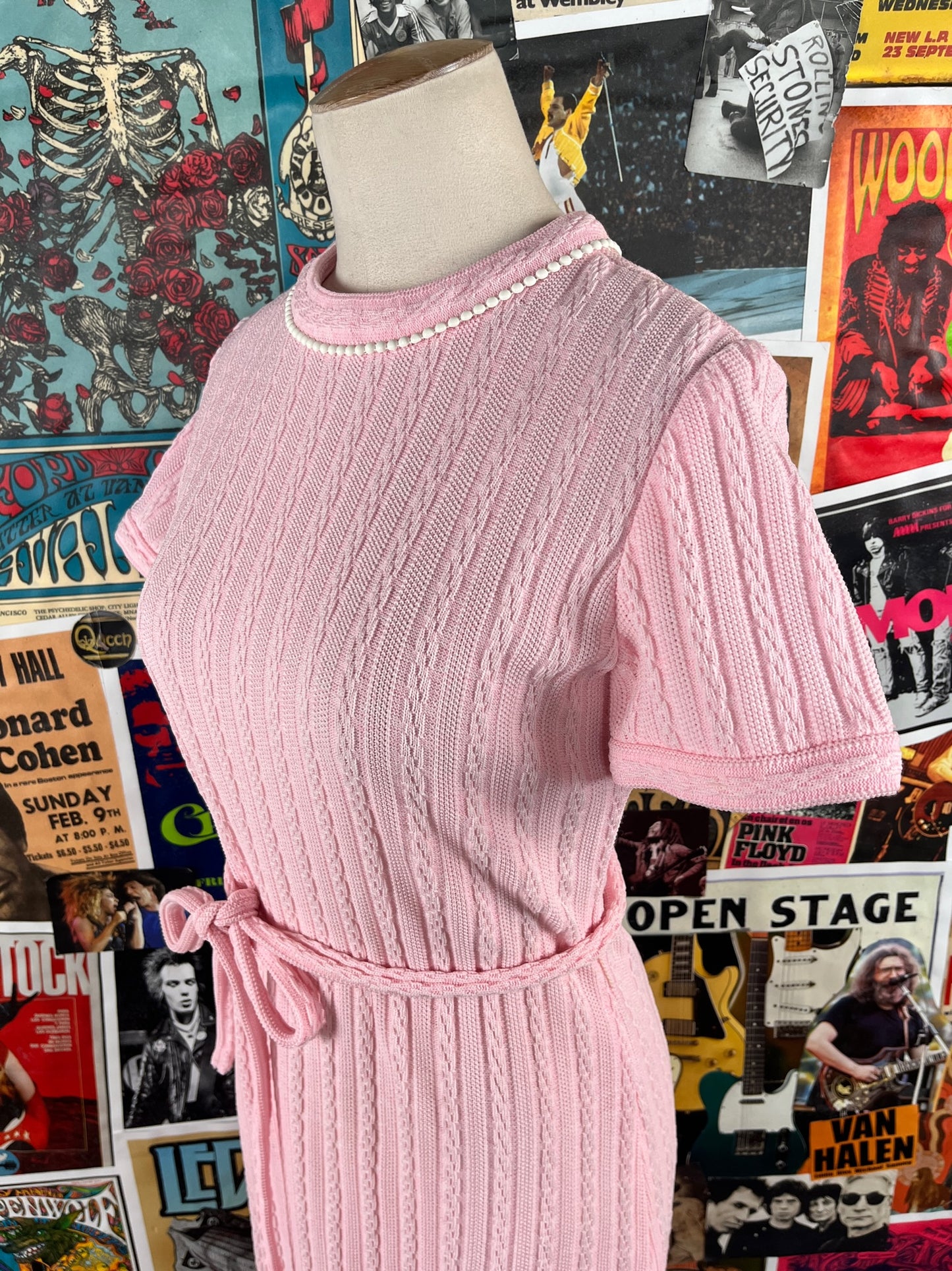Vintage Women's 60s Pink Knit Leslie Fay Retro Glam Belted Short Sleeve Pearl Beaded Dress XS/S