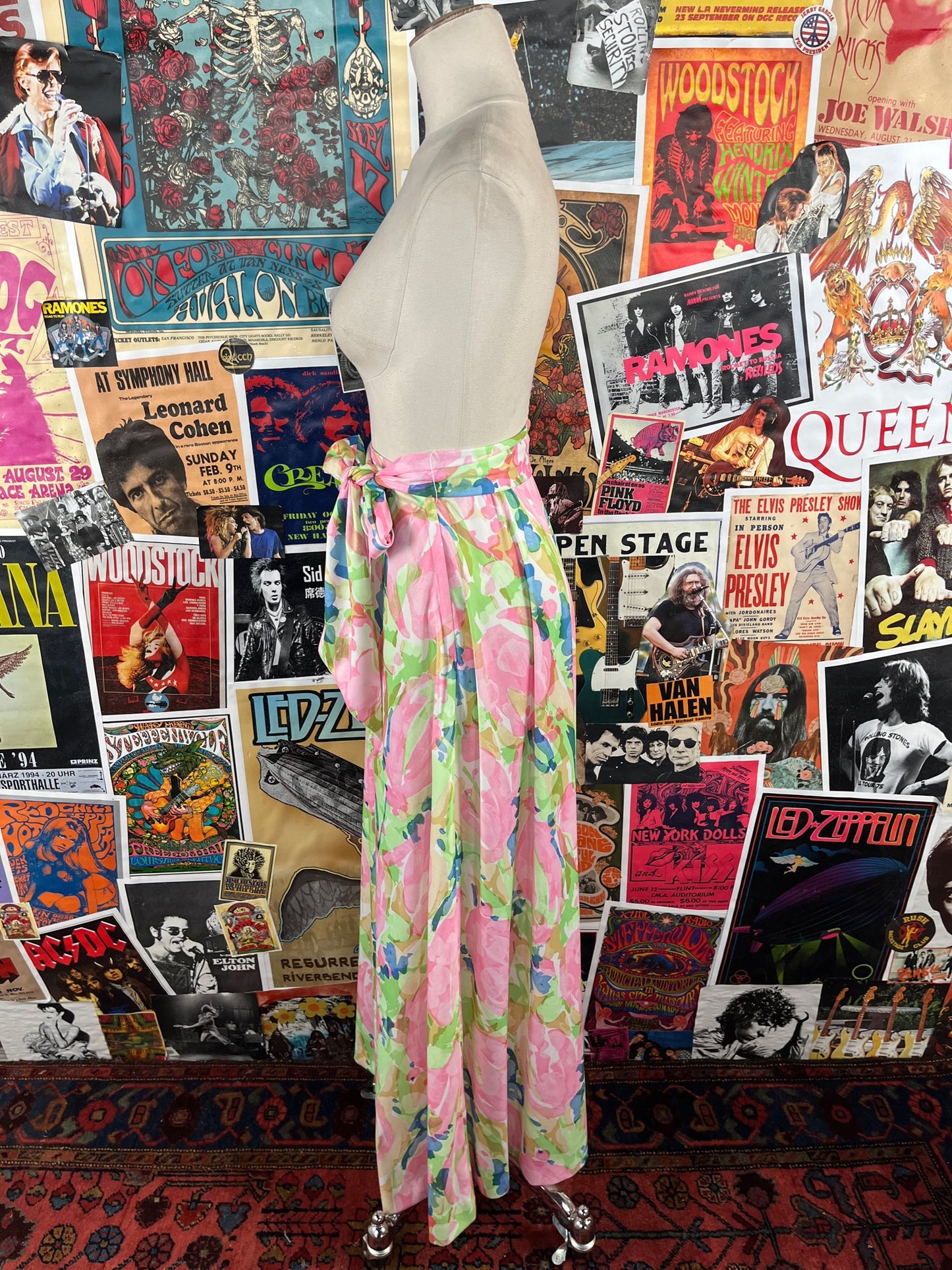 Vintage Womens 70s Pink Watercolor Floral Print High Waisted Belted Jackfin Maxi Skirt 24" Waist