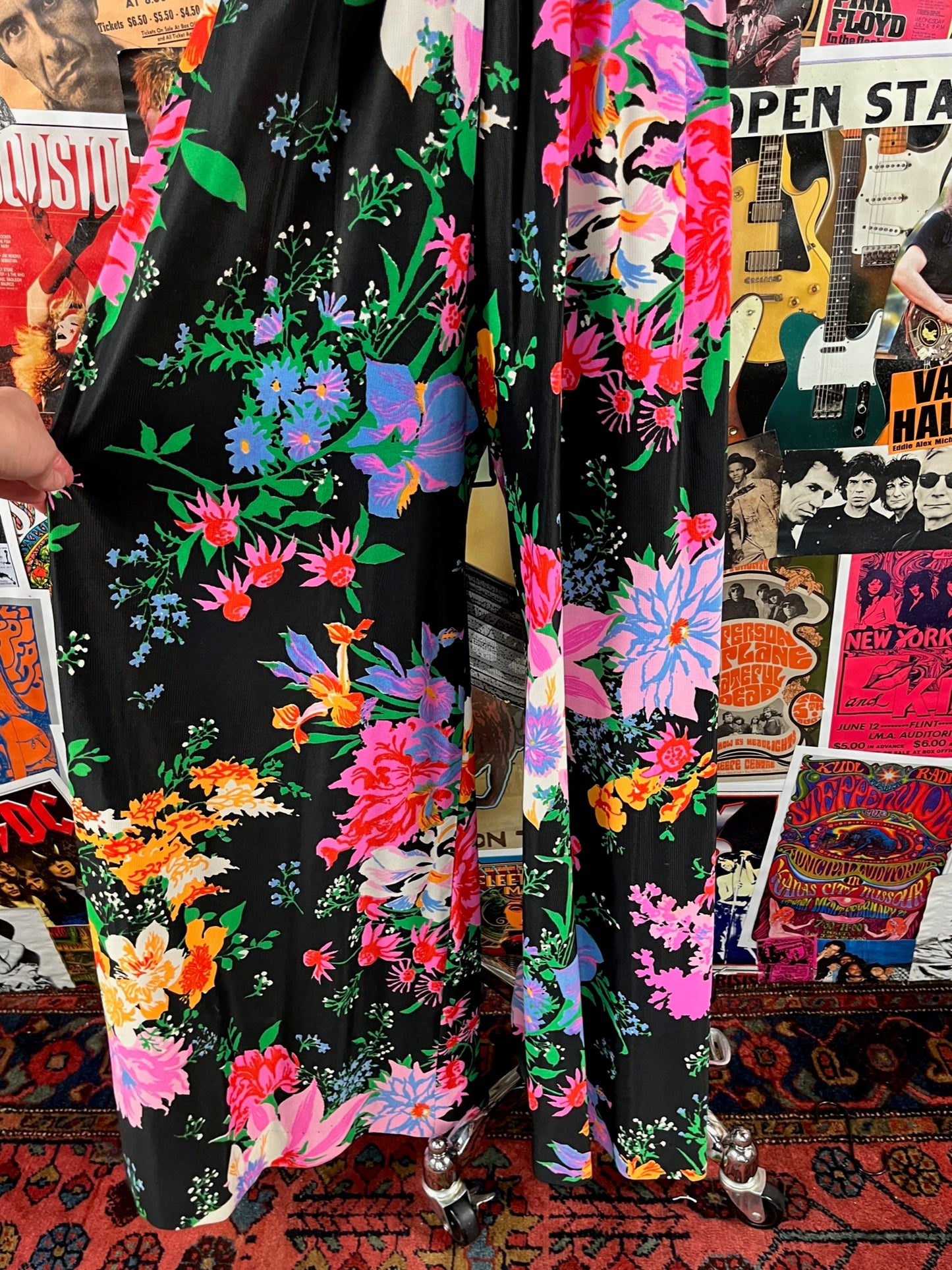 Vintage Women's 70s Black Floral Deep V Empire Waist Keyloun Hostess Disco Jumpsuit