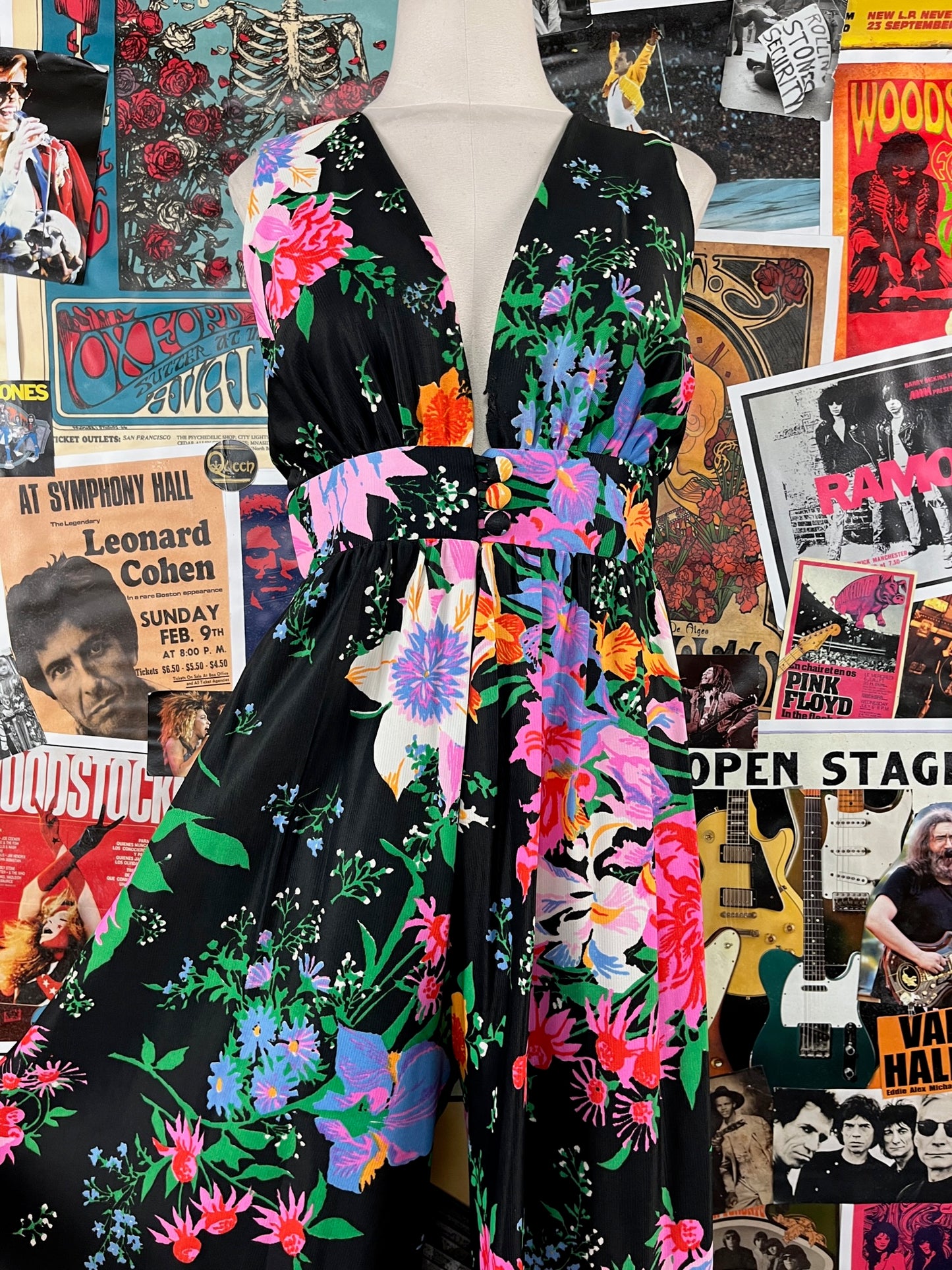 Vintage Women's 70s Black Floral Deep V Empire Waist Keyloun Hostess Disco Jumpsuit