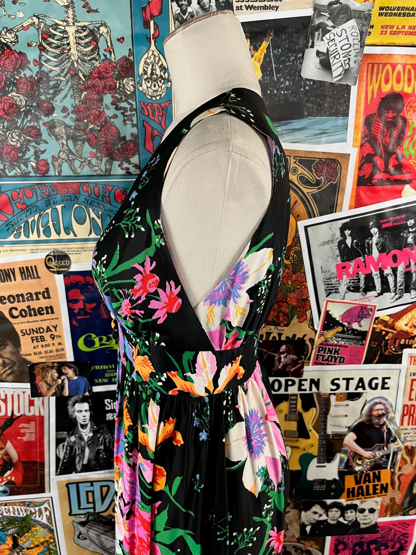 Vintage Women's 70s Black Floral Deep V Empire Waist Keyloun Hostess Disco Jumpsuit