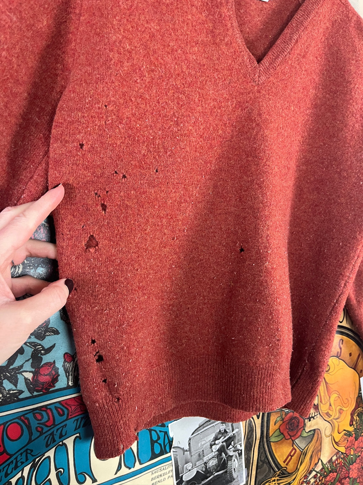 Vintage Kids 60s Distressed Wool V-Neck Jumper Sweater Size 10 Ages 8-9