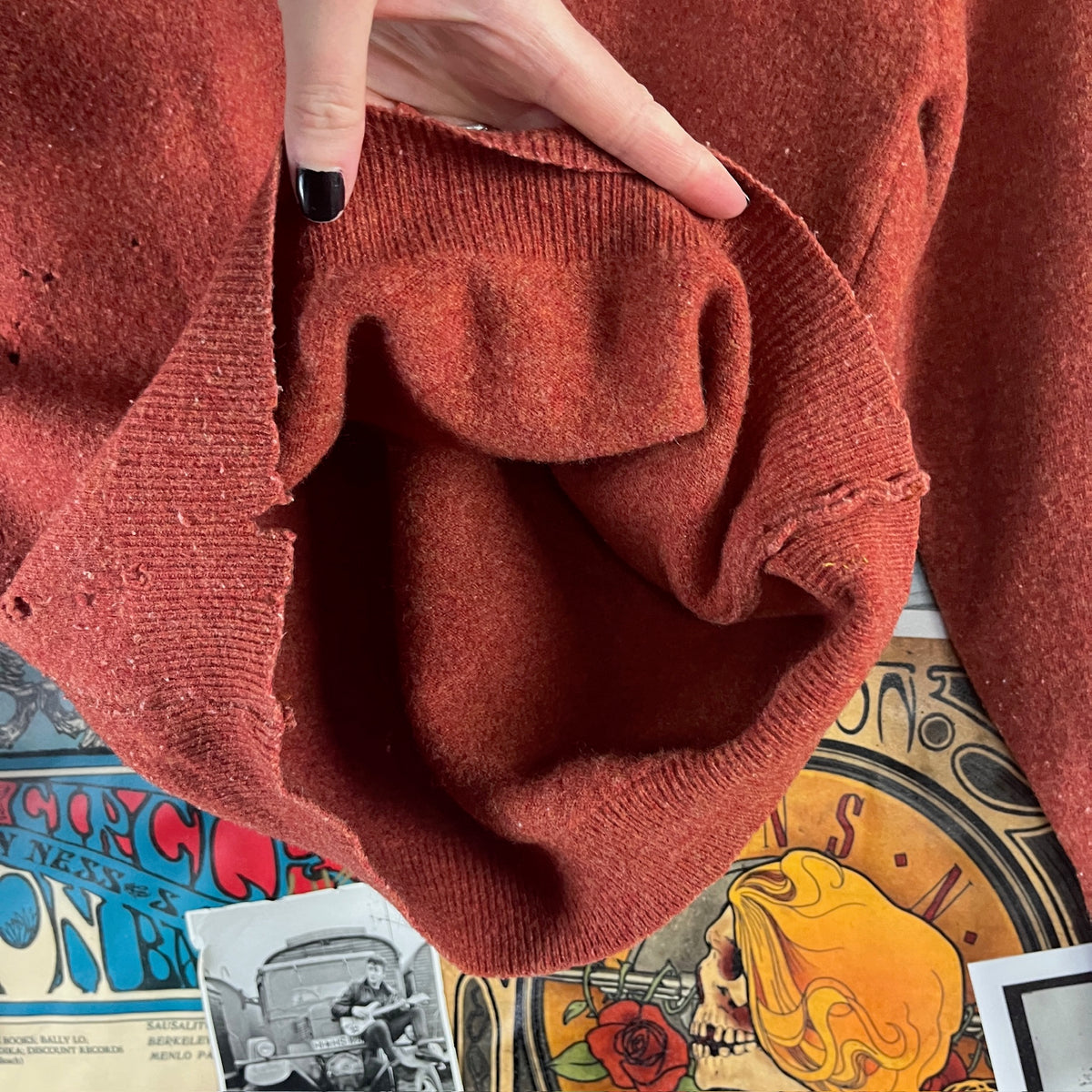 Vintage Kids 60s Distressed Wool V-Neck Jumper Sweater Size 10 Ages 8-9