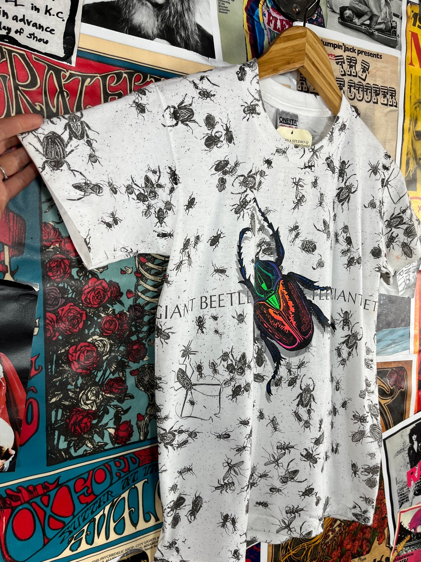 Vintage Kids Boys 90s Giant Beetle Bugs Neon All Over Print Double Sided All Cotton Graphic T-Shirt Age 10-11